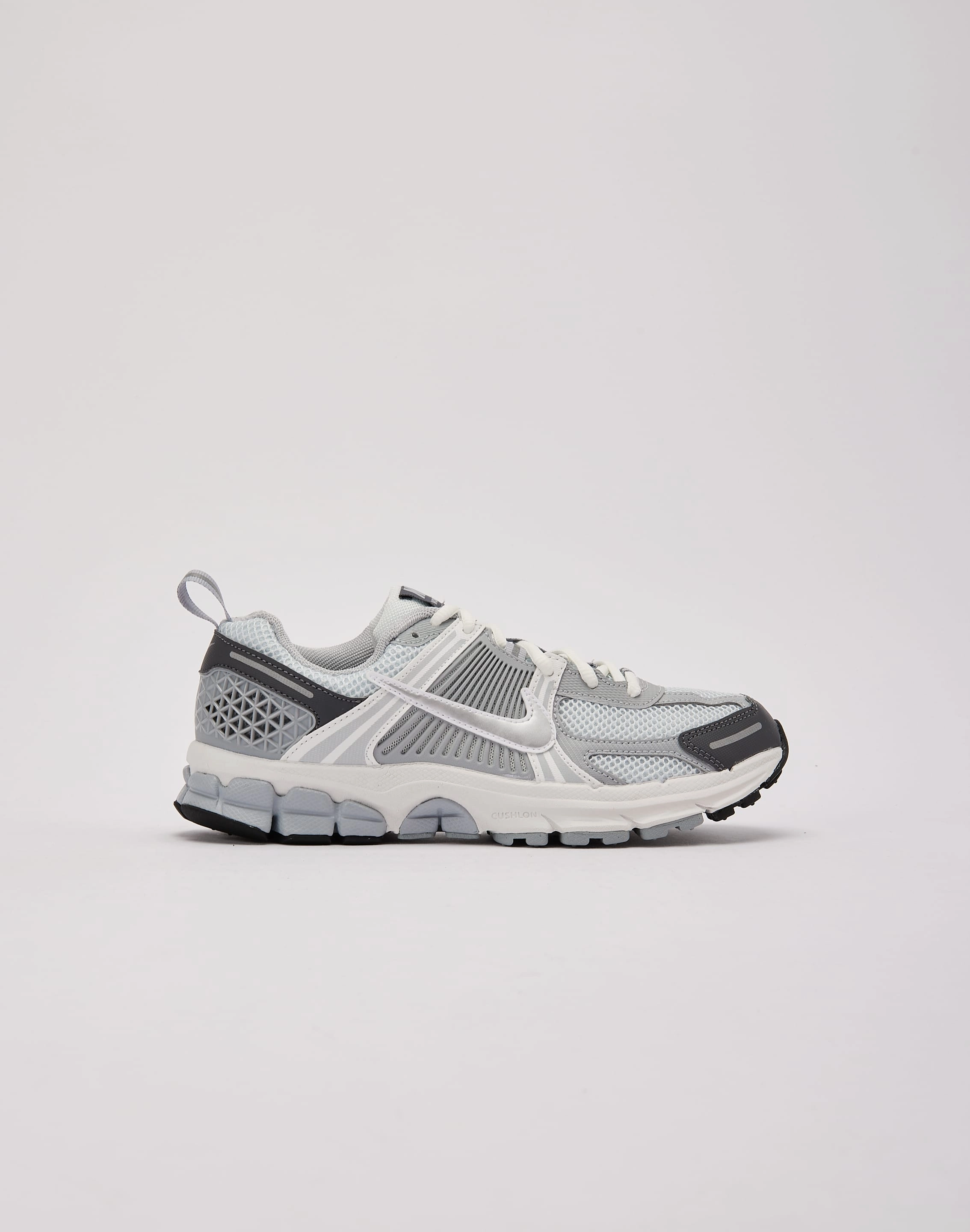 Fashion exhibitions Nike Zoom Vomero 5 Grade-School Popular fashion picks