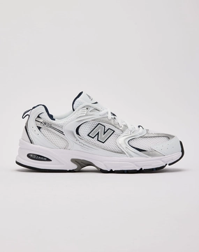 Fashion for all ages New Balance 530 Fashion must - haves