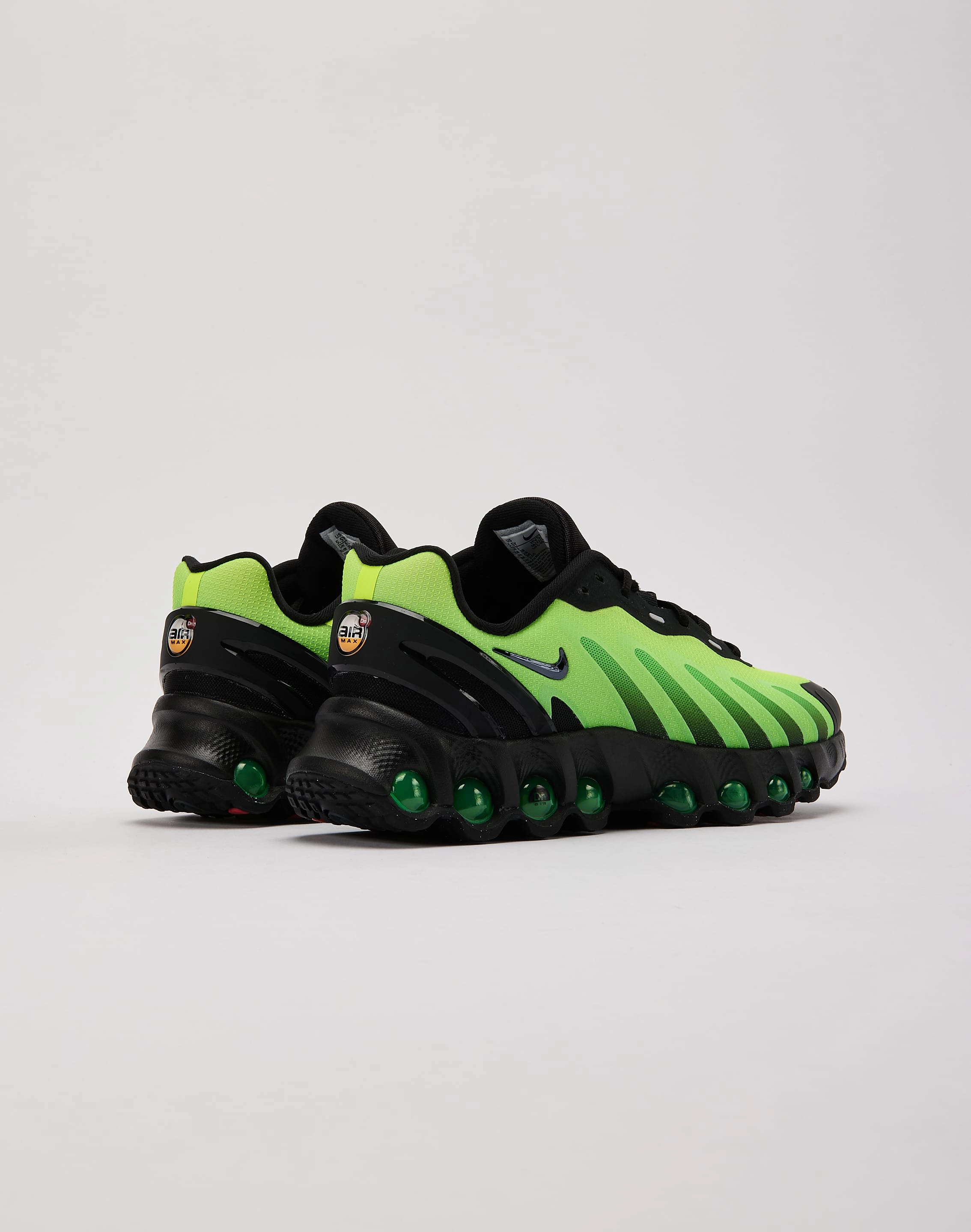 Fashion for all body types Nike Air Max Dn8 Grade-School