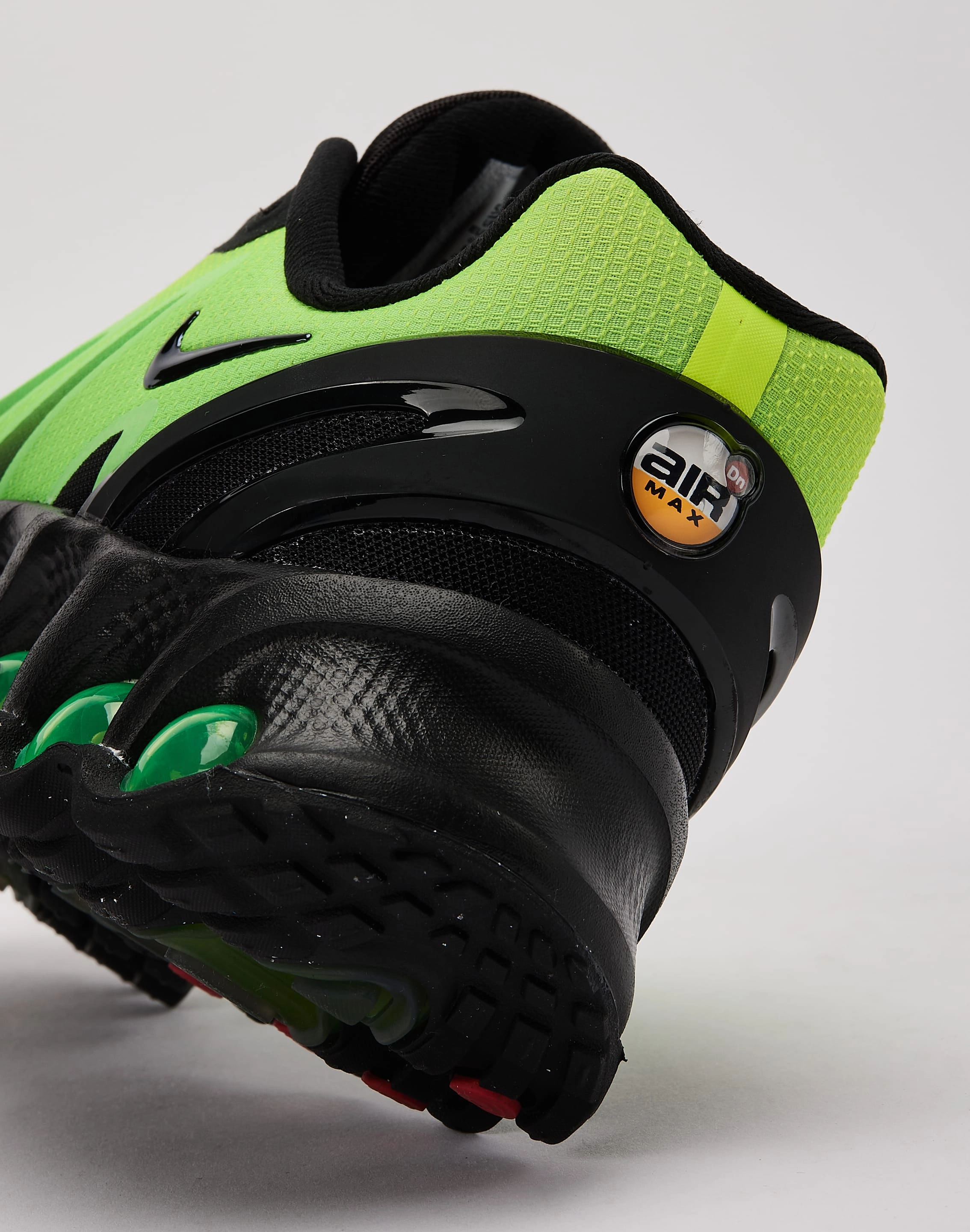 Fashion for all body types Nike Air Max Dn8 Grade-School