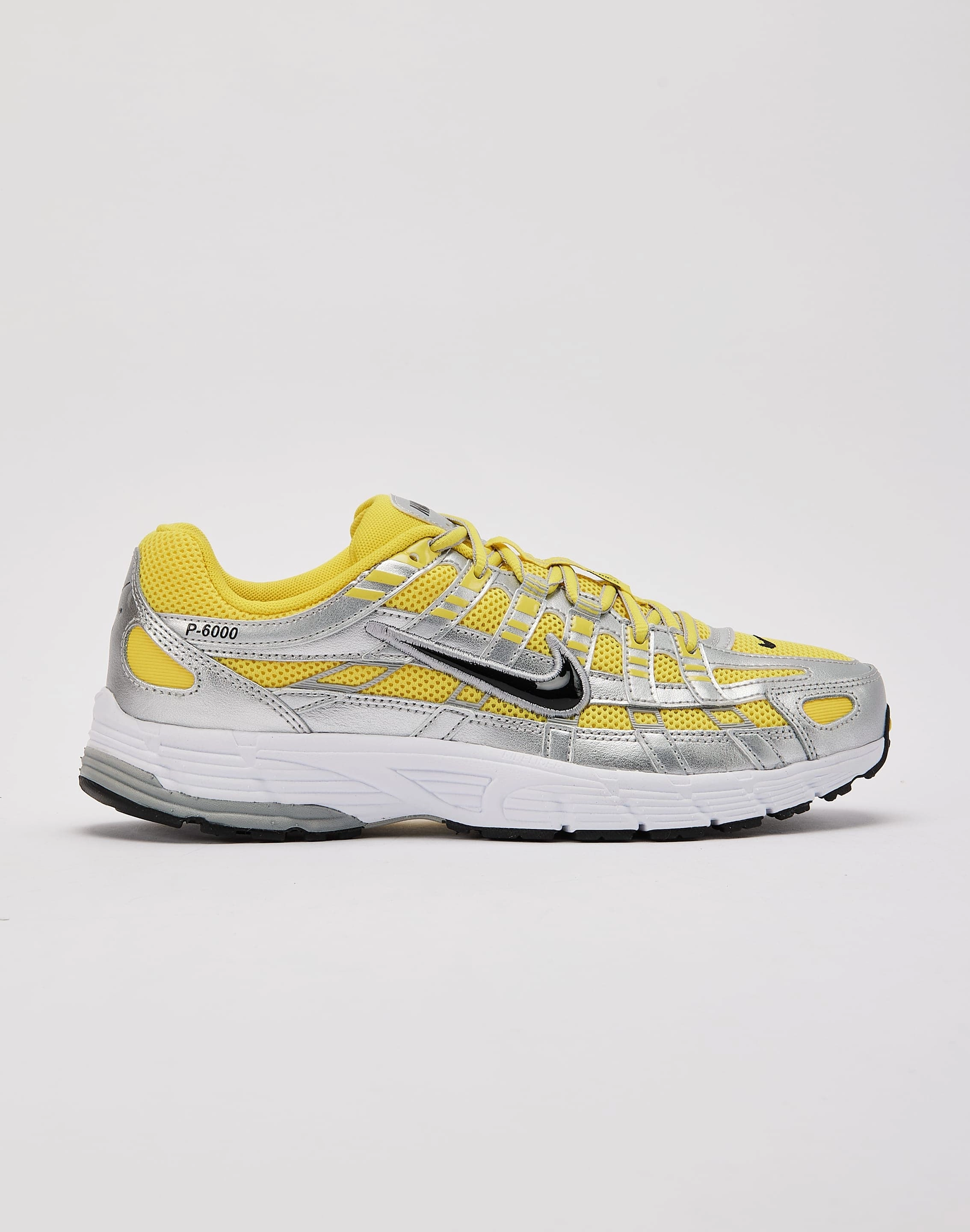 Fashion essentials Nike P-6000 Formal wear selections