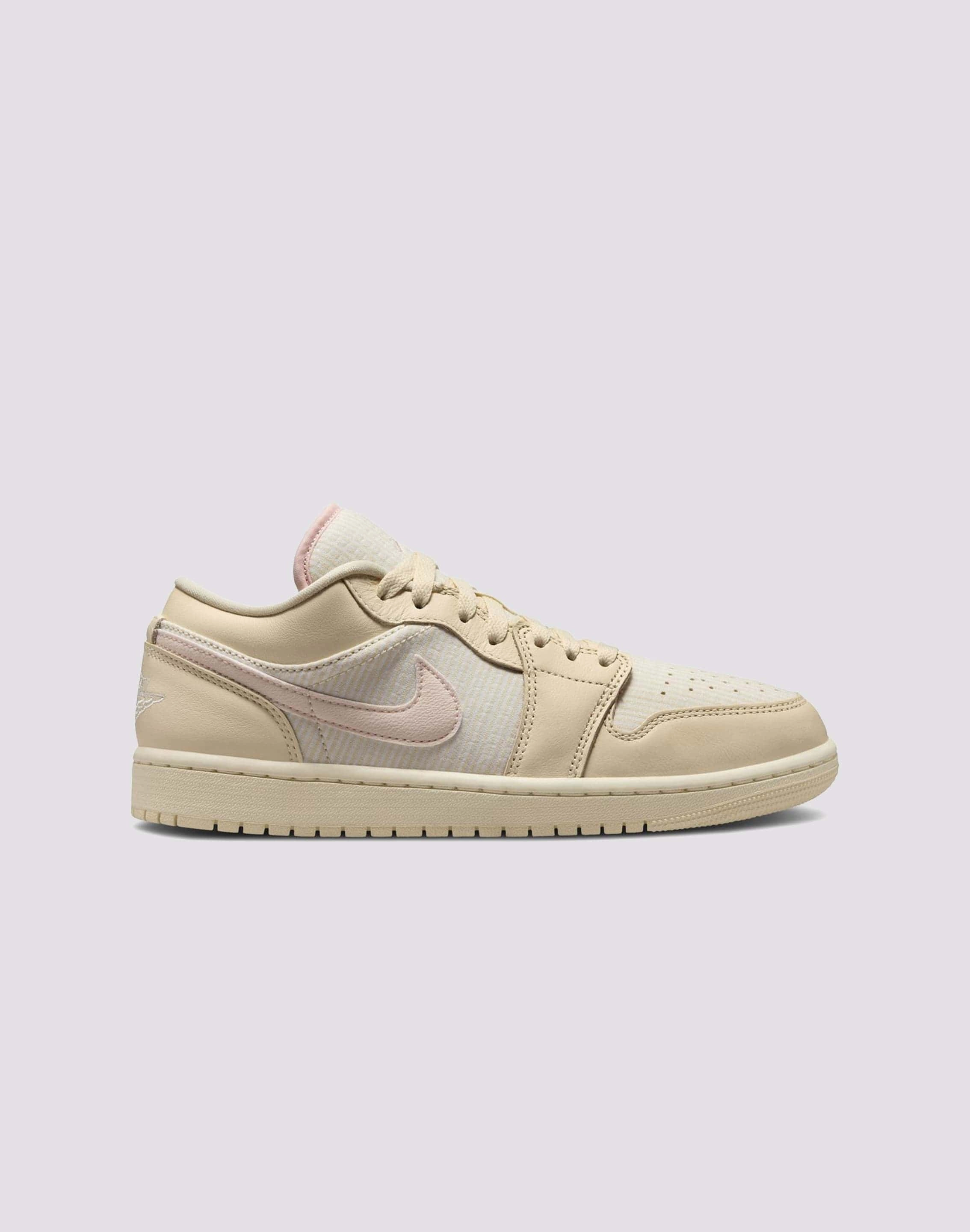 Fashion forecasting Jordan Air Jordan 1 Low SE Fashion must - haves