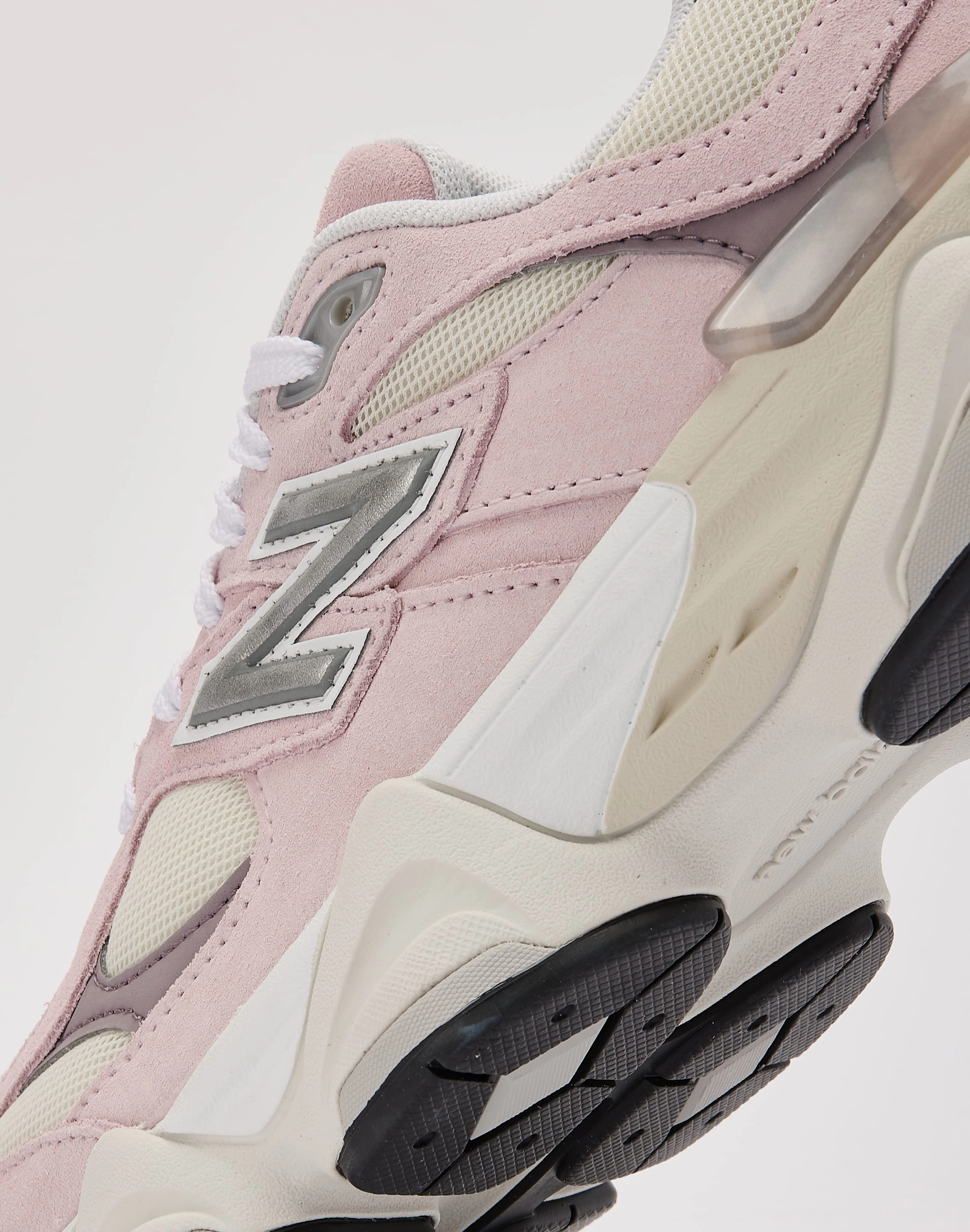 Fashion forecasting New Balance 9060 Grade-School
