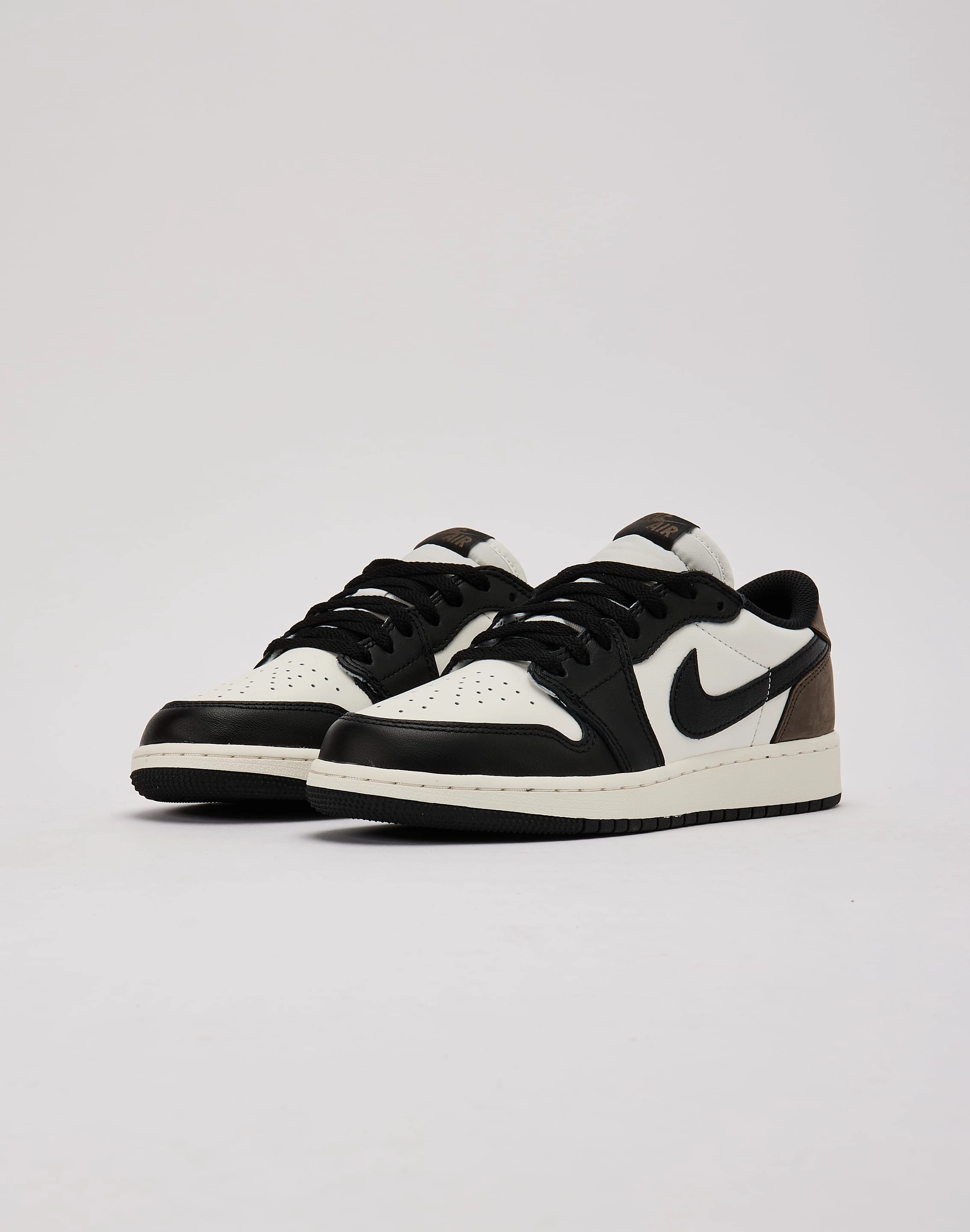 Fashion-forward items Jordan Air Jordan 1 Retro Low OG 'Mocha' Grade-School