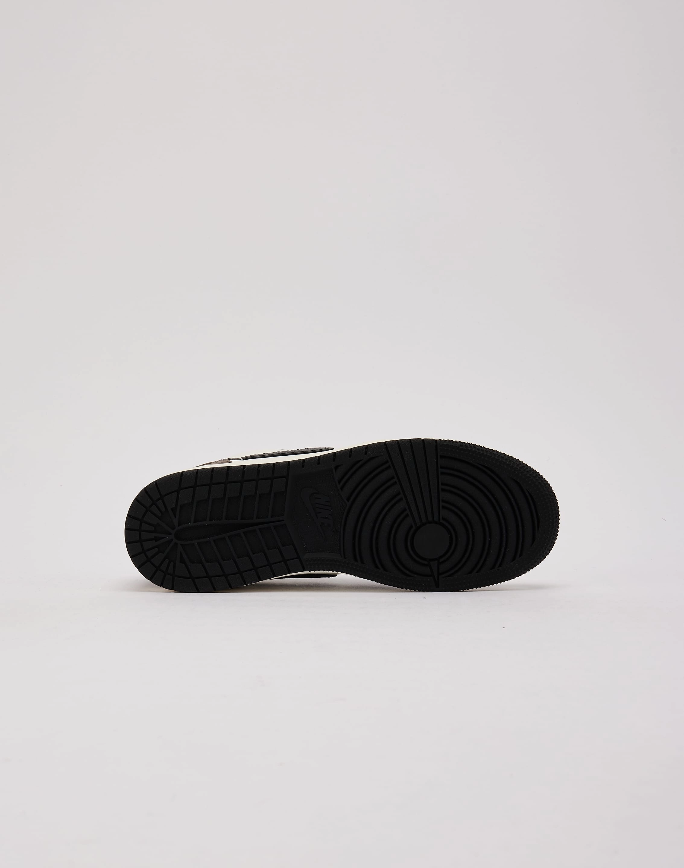 Fashion-forward items Jordan Air Jordan 1 Retro Low OG 'Mocha' Grade-School