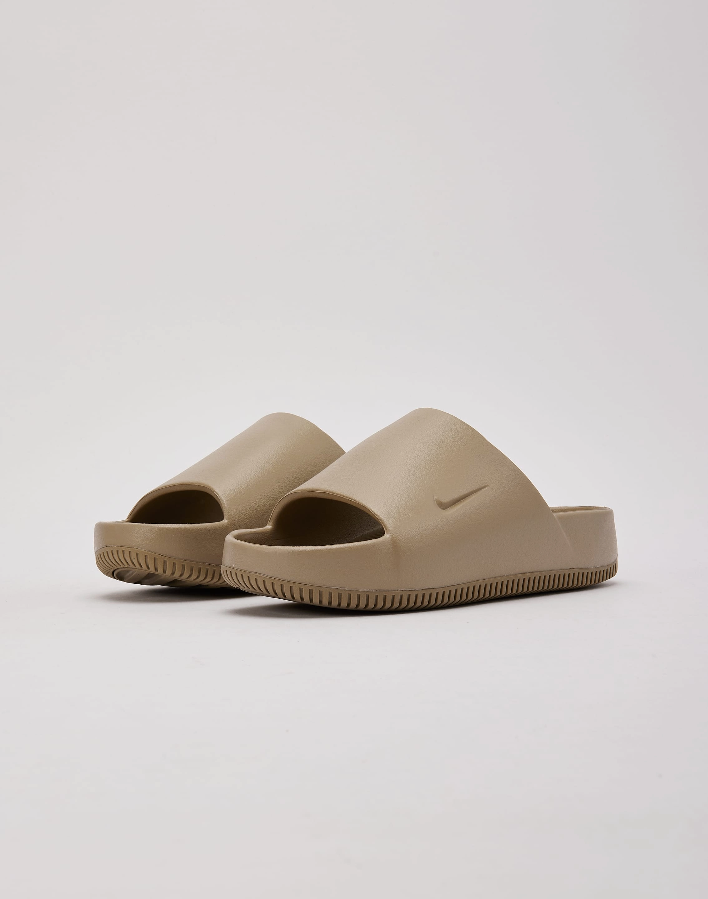 Fashion labels Nike Calm Slides Grade-School