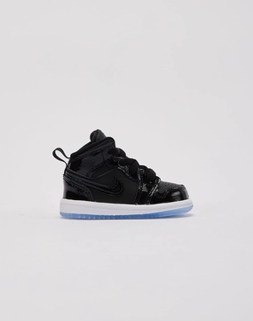 Fashion lookbook Jordan Air Jordan 1 Mid SE Toddler Popular fashion picks