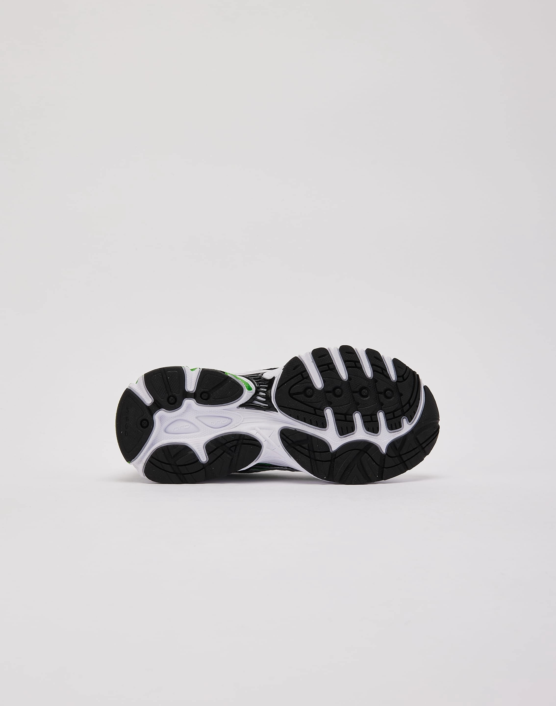 Fashion lookbook Saucony Omni 9 Pre-School