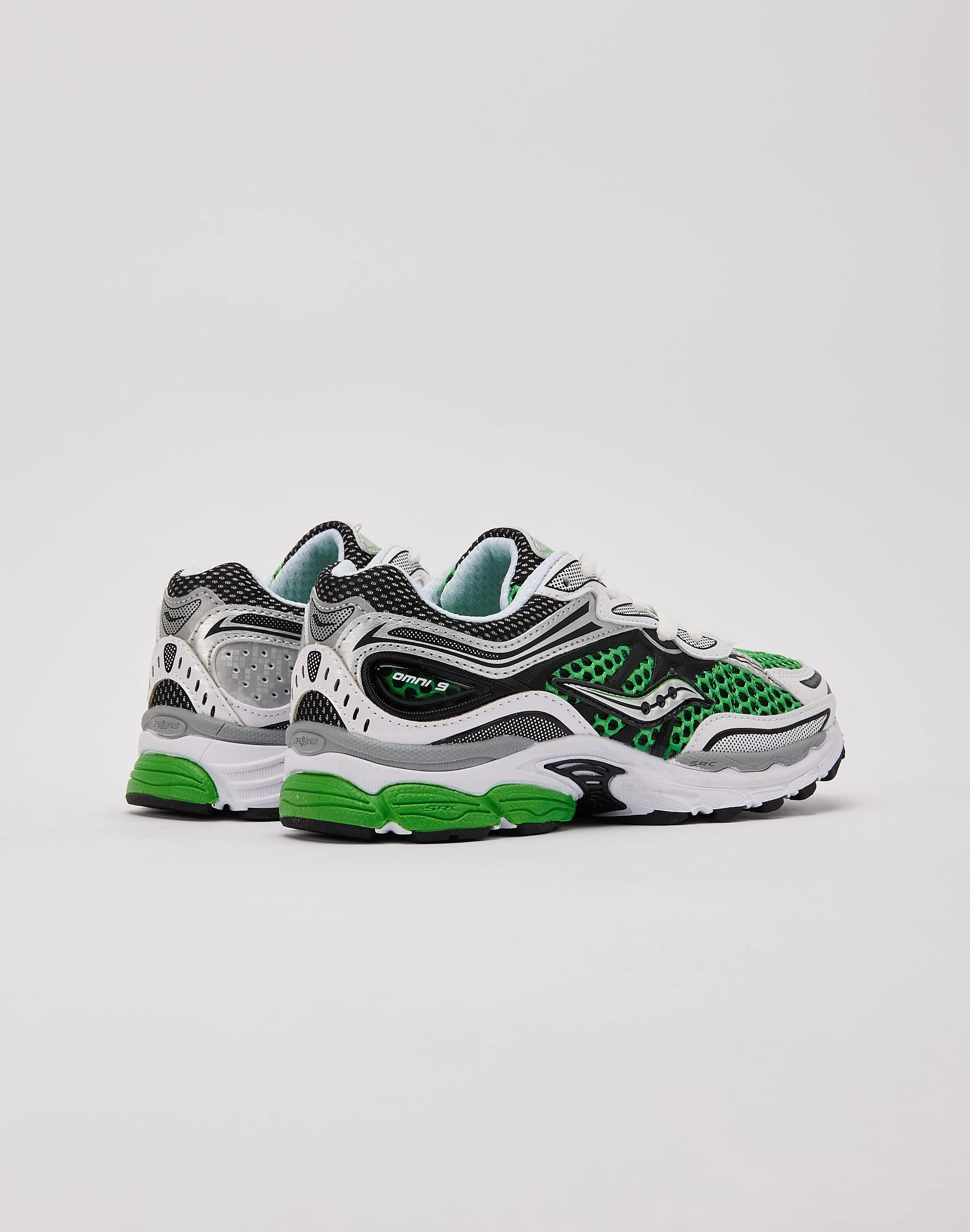 Fashion lookbook Saucony Omni 9 Pre-School