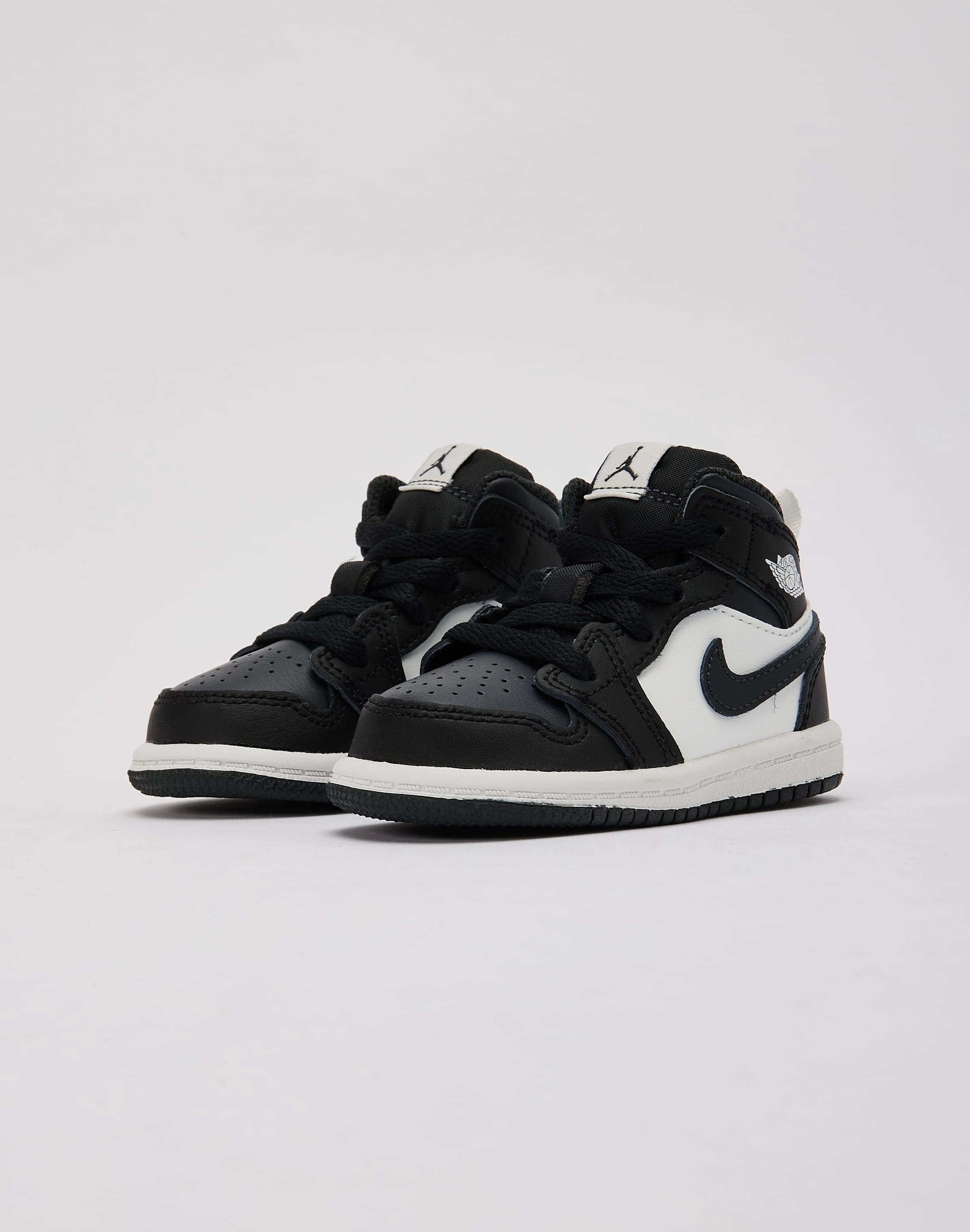 Fashion models Jordan Air Jordan 1 Mid Toddler
