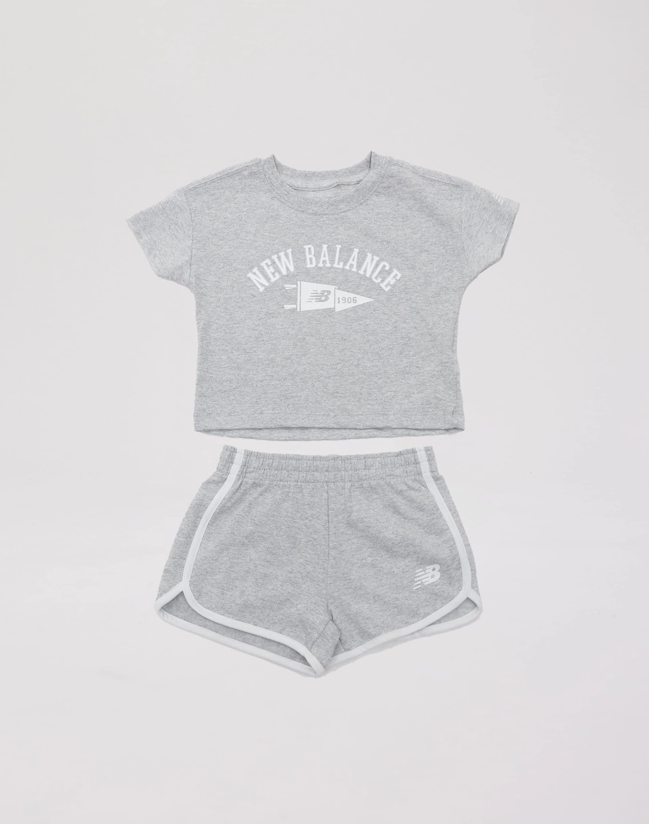 New Balance Flag Fleece Shorts Set Pre-School Fashion for all body types Street fashion
