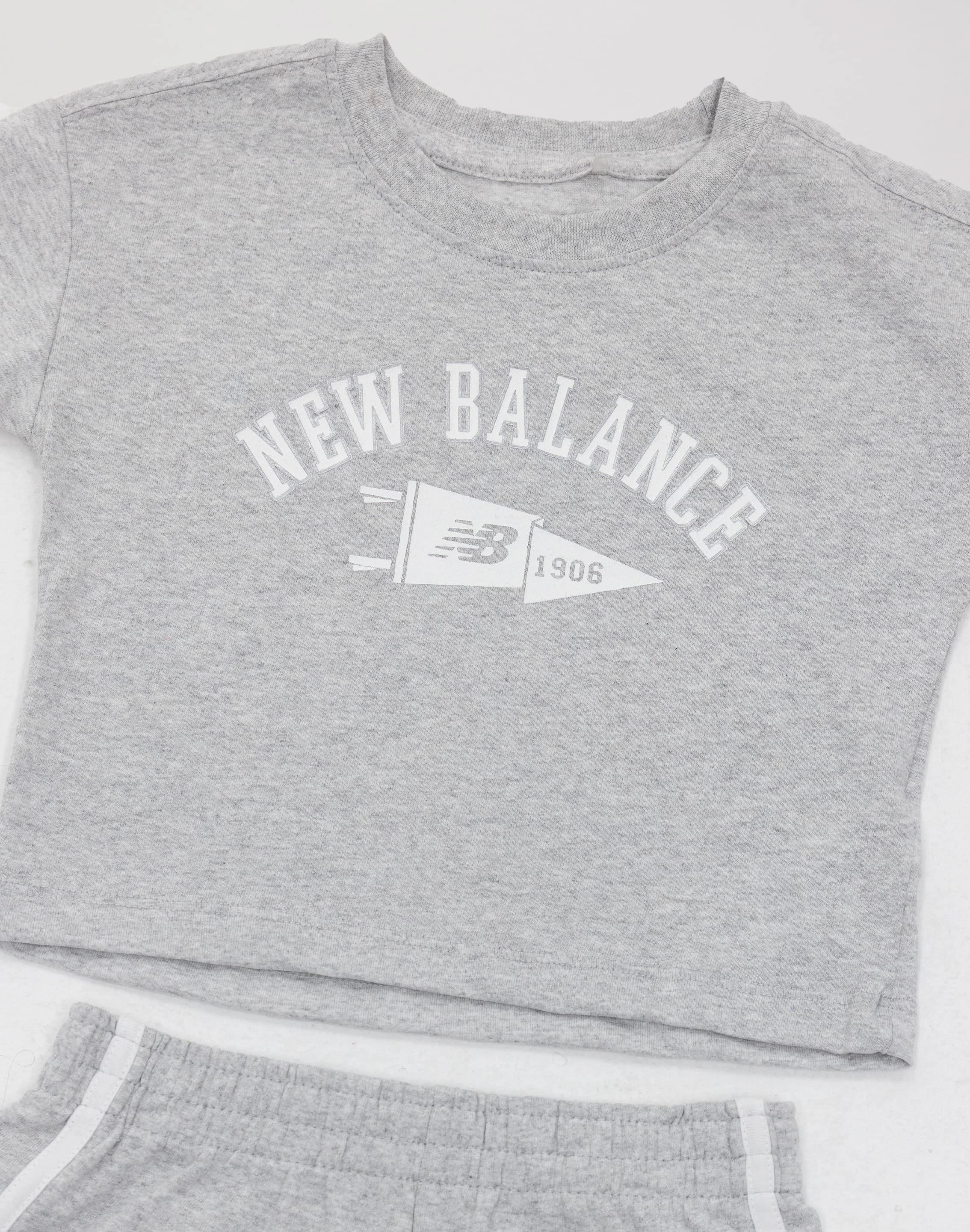 Fashion models New Balance Flag Fleece Shorts Set Pre-School