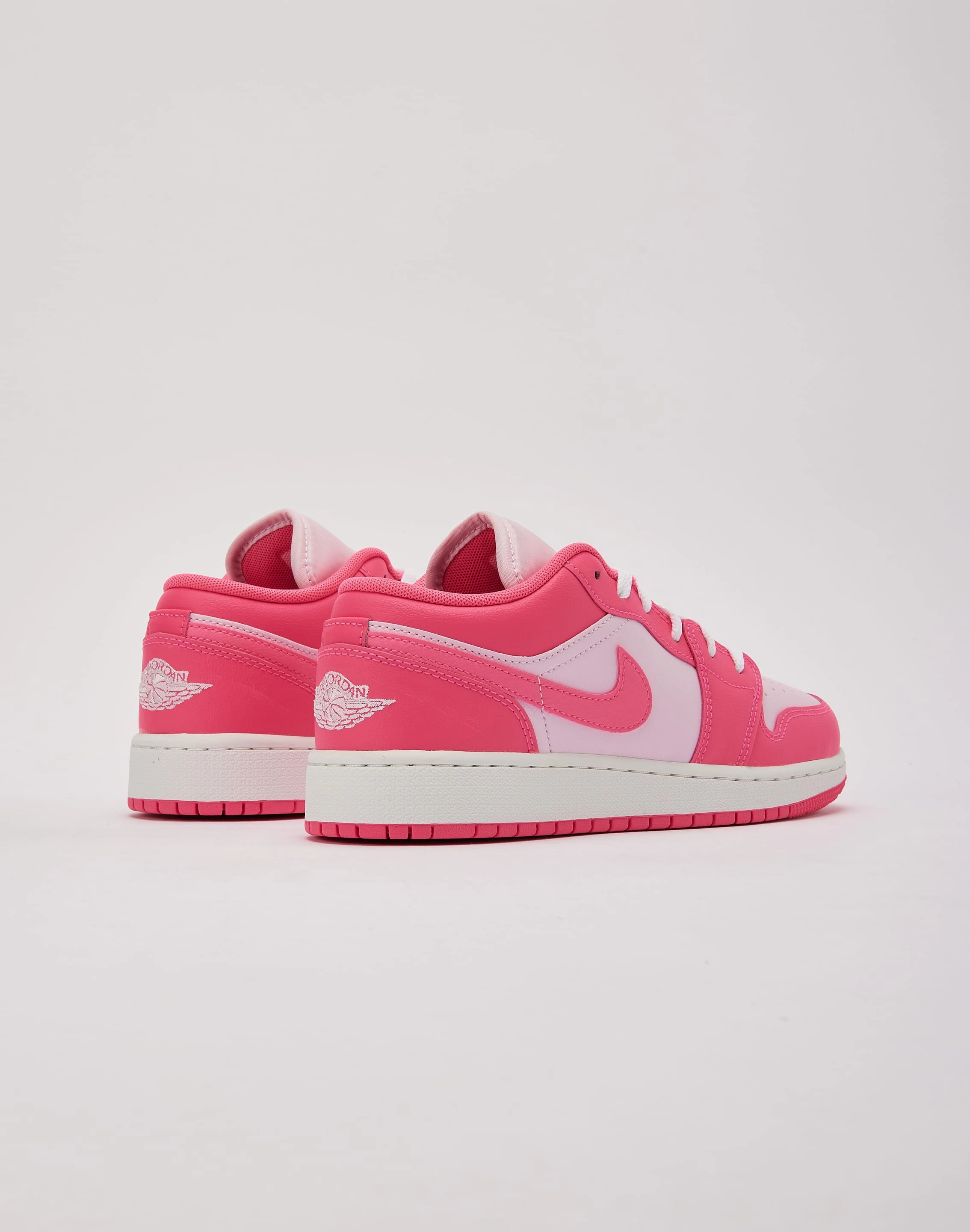 Fashion museums Jordan Air Jordan 1 Low Grade-School