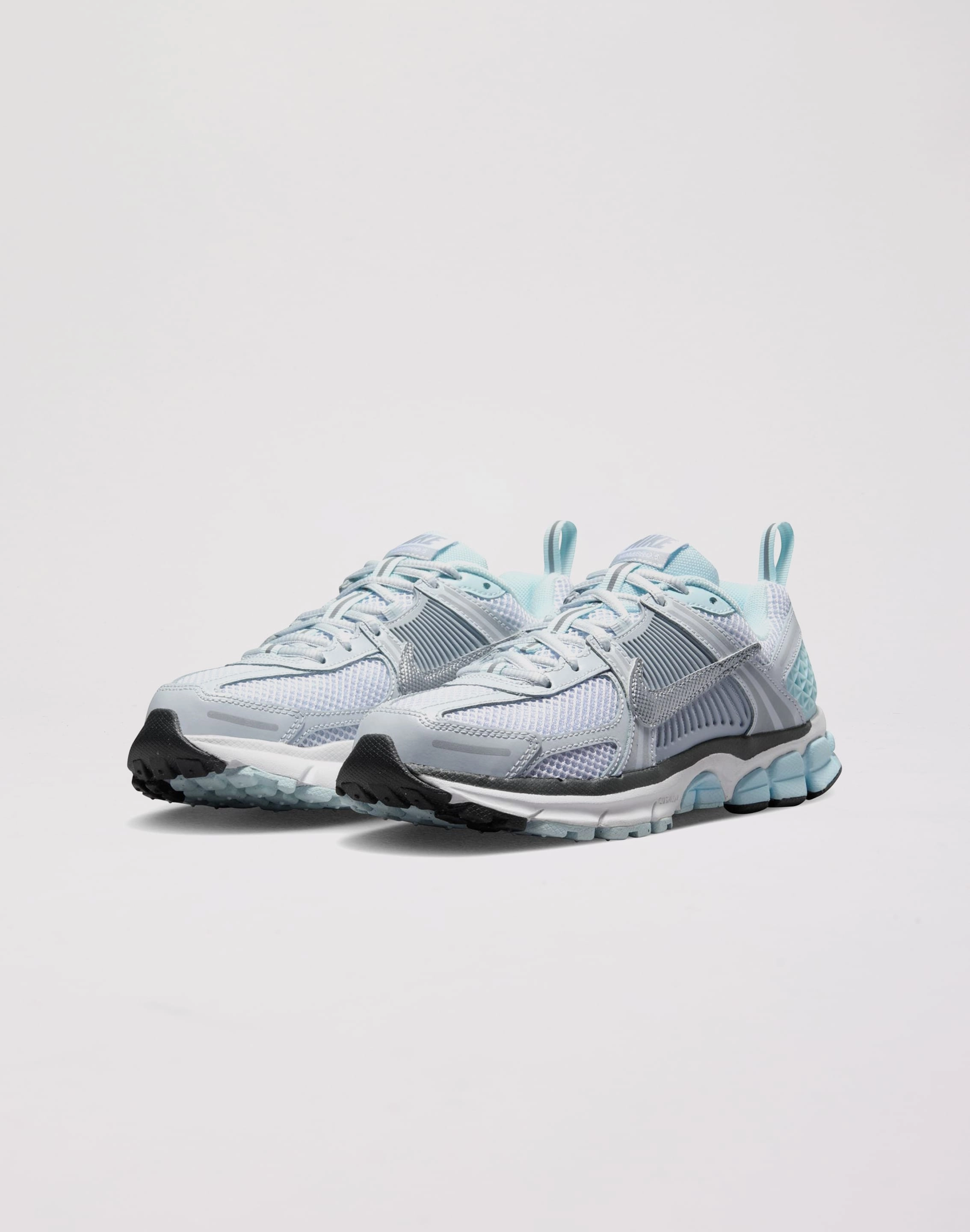 Fashion museums Nike Vomero 5 Grade School Kids' "Pure Platinum/Metallic Silver"