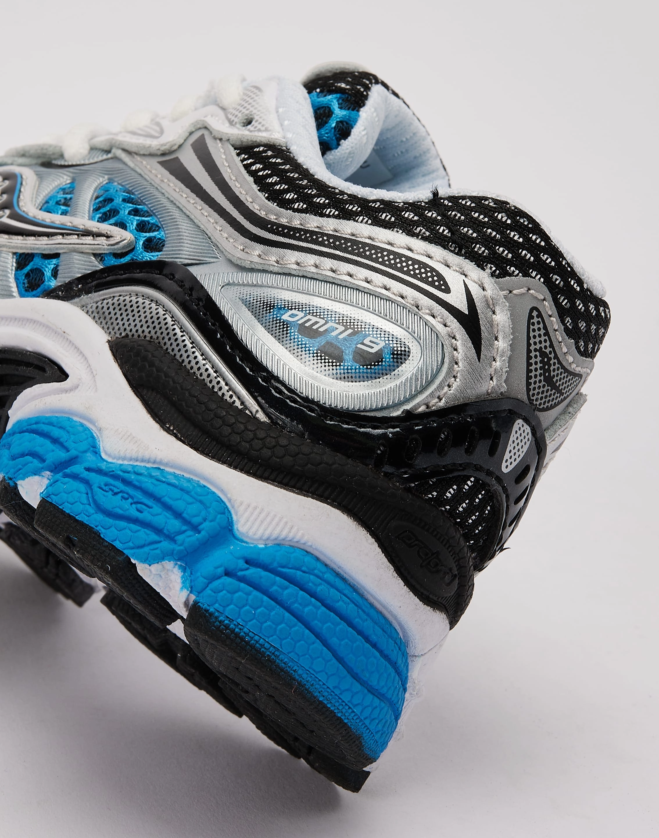 Fashion on sale Saucony Omni 9 Toddler