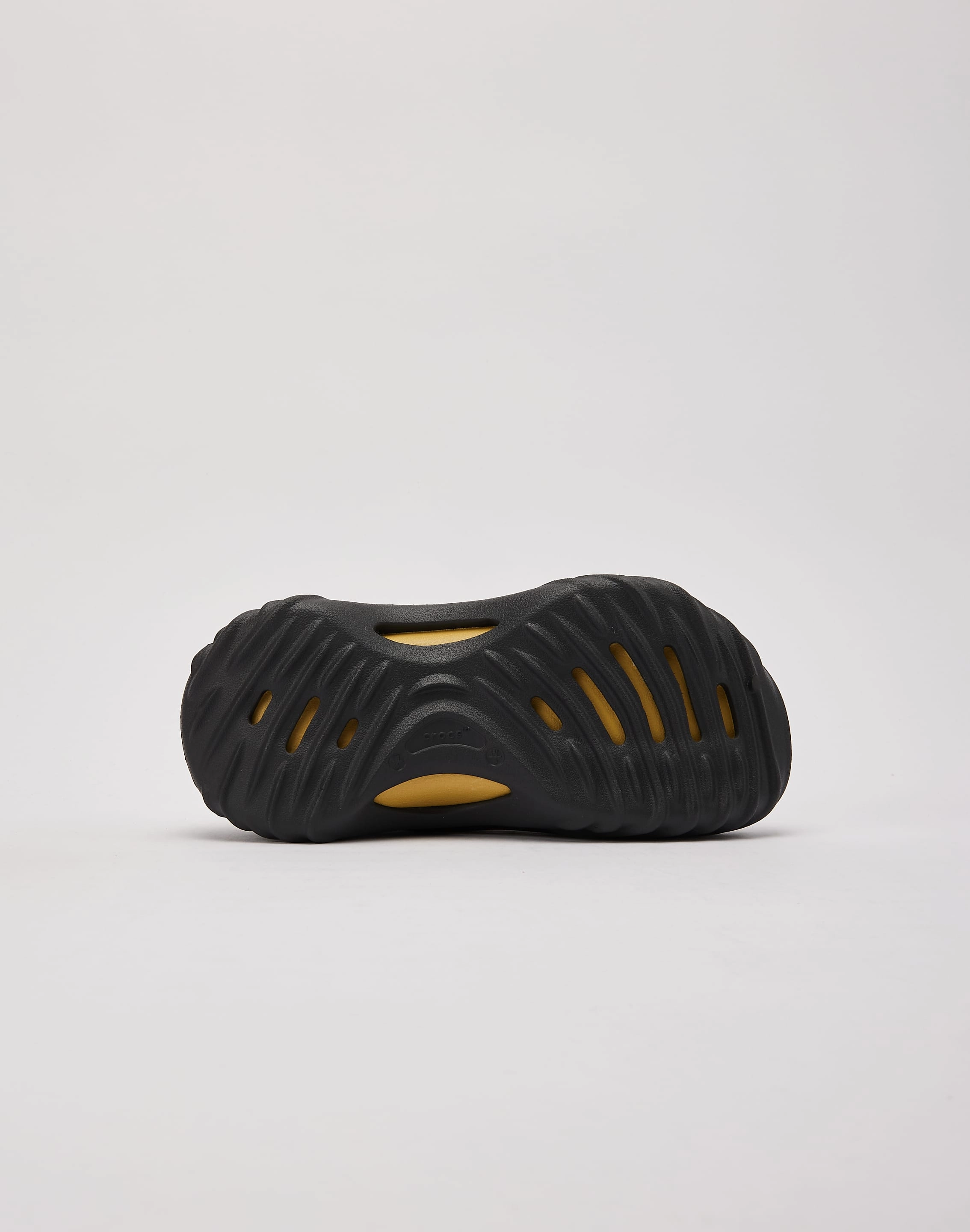 Fashion photography Crocs Echo Wave Grade-School