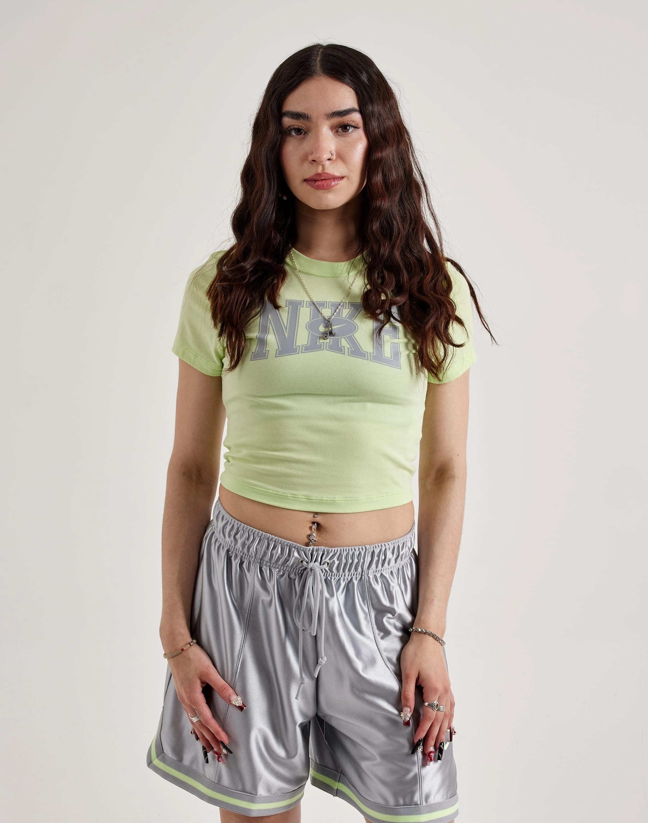 Fashion storage (wardrobes, hangers, etc.) Nike Slim Cropped Tee Sustainable fashion practices