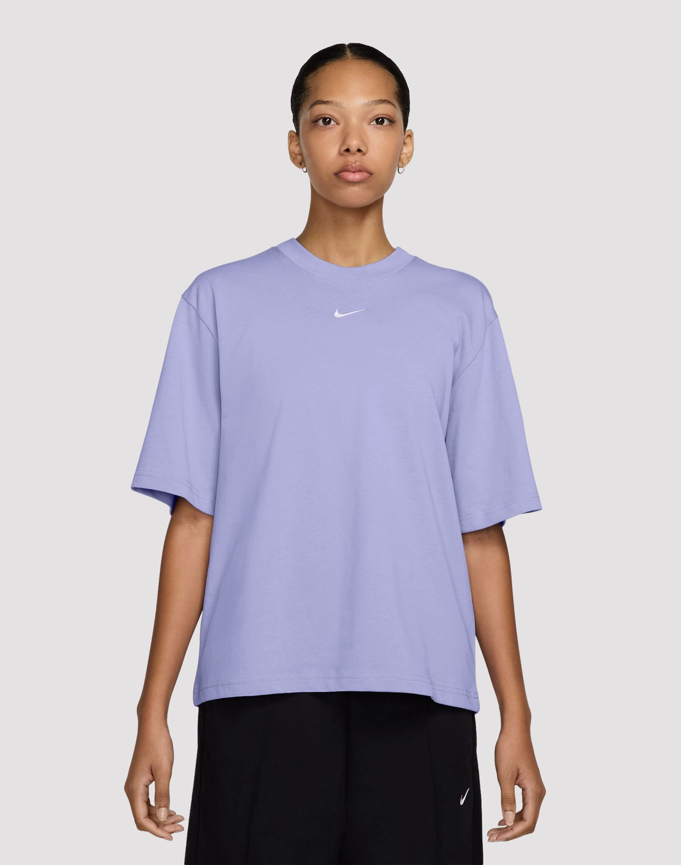 Fashion rental Nike Sportswear Essential Boxy Tee Wardrobe staples