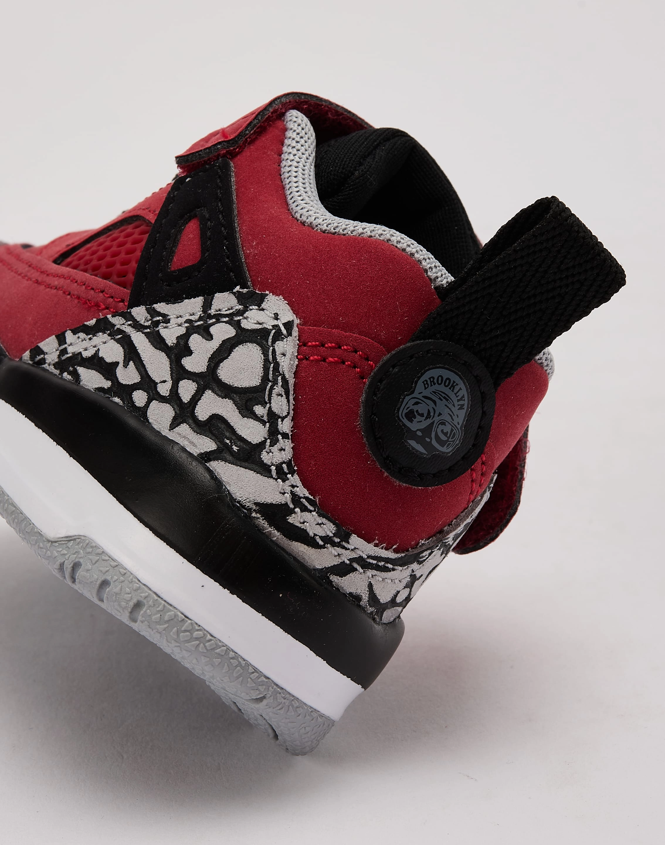 Fashion shows Jordan Spizike Low Toddler