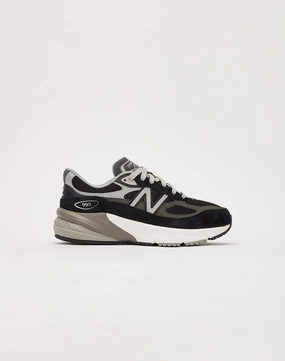 Fashion shows New Balance 990v6 Grade-School Casual wear options