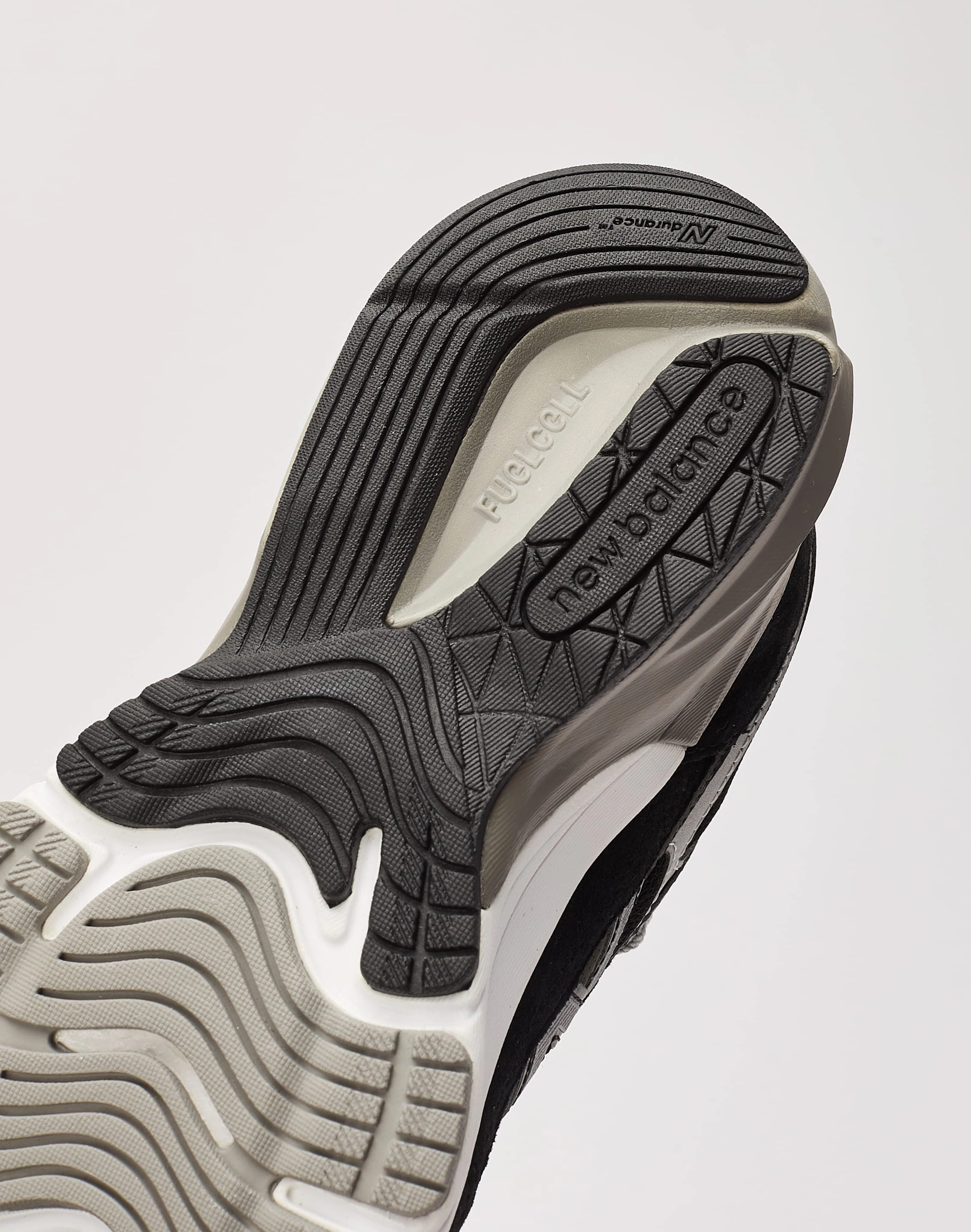Fashion shows New Balance 990v6 Grade-School