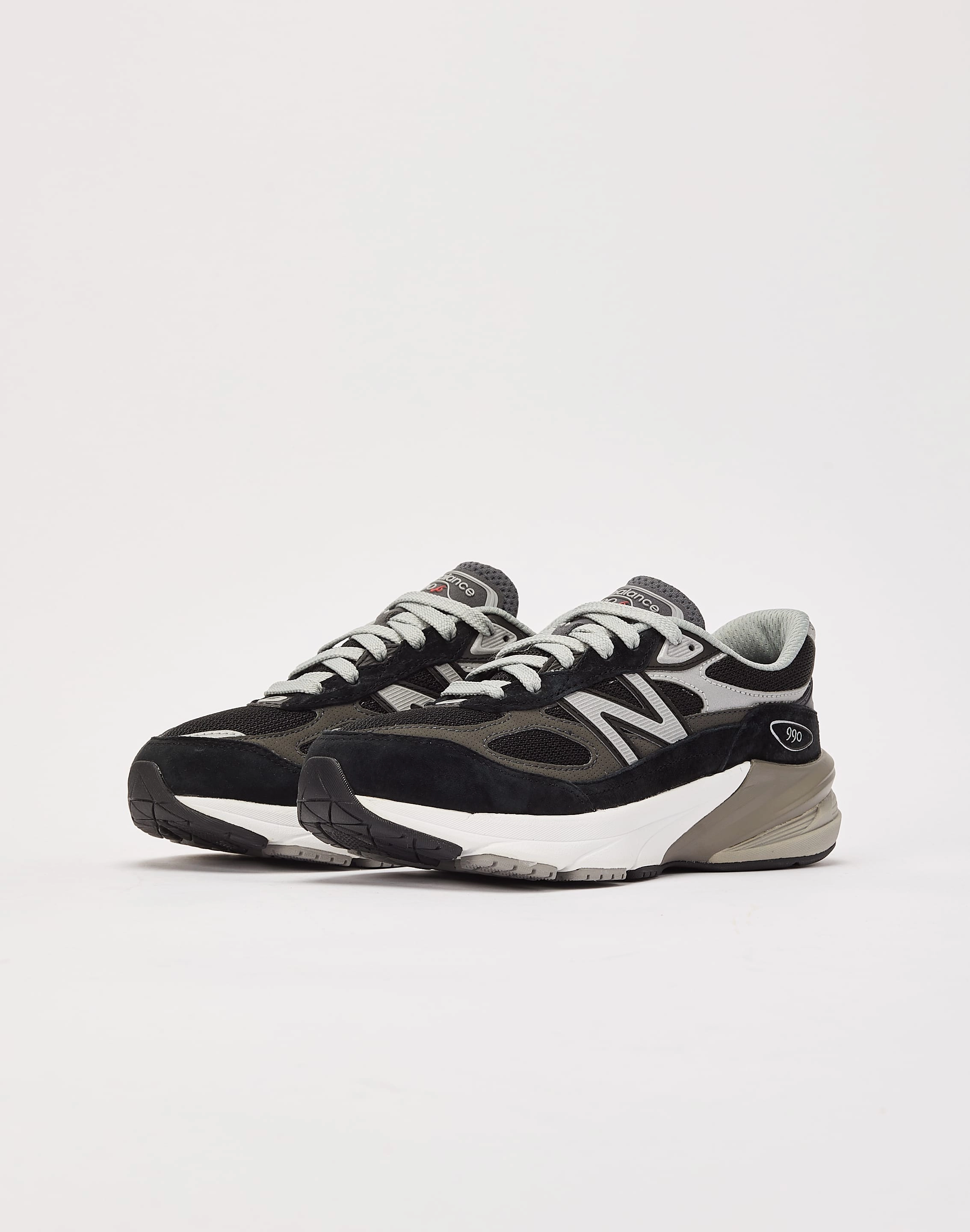 Fashion shows New Balance 990v6 Grade-School