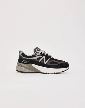 Fashion shows New Balance 990v6 Grade-School Casual wear options