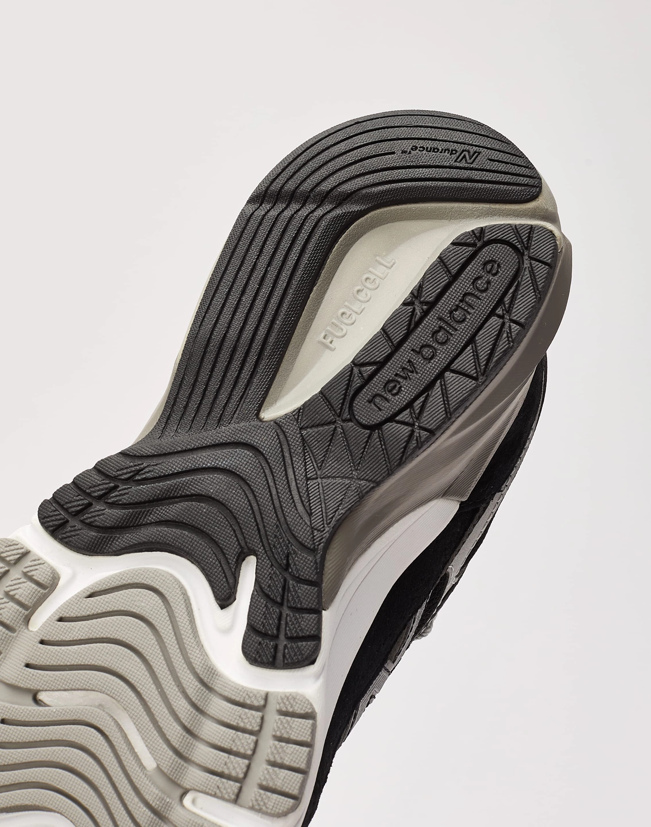 Fashion shows New Balance 990v6 Grade-School