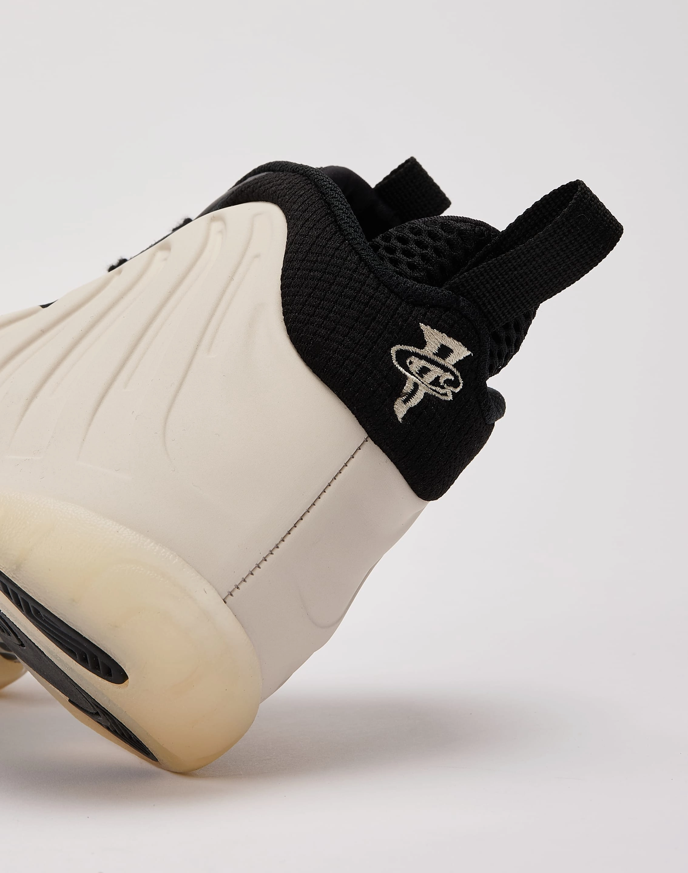 Fashion shows Nike Little Posite One 'Light Orewood Brown' Grade-School