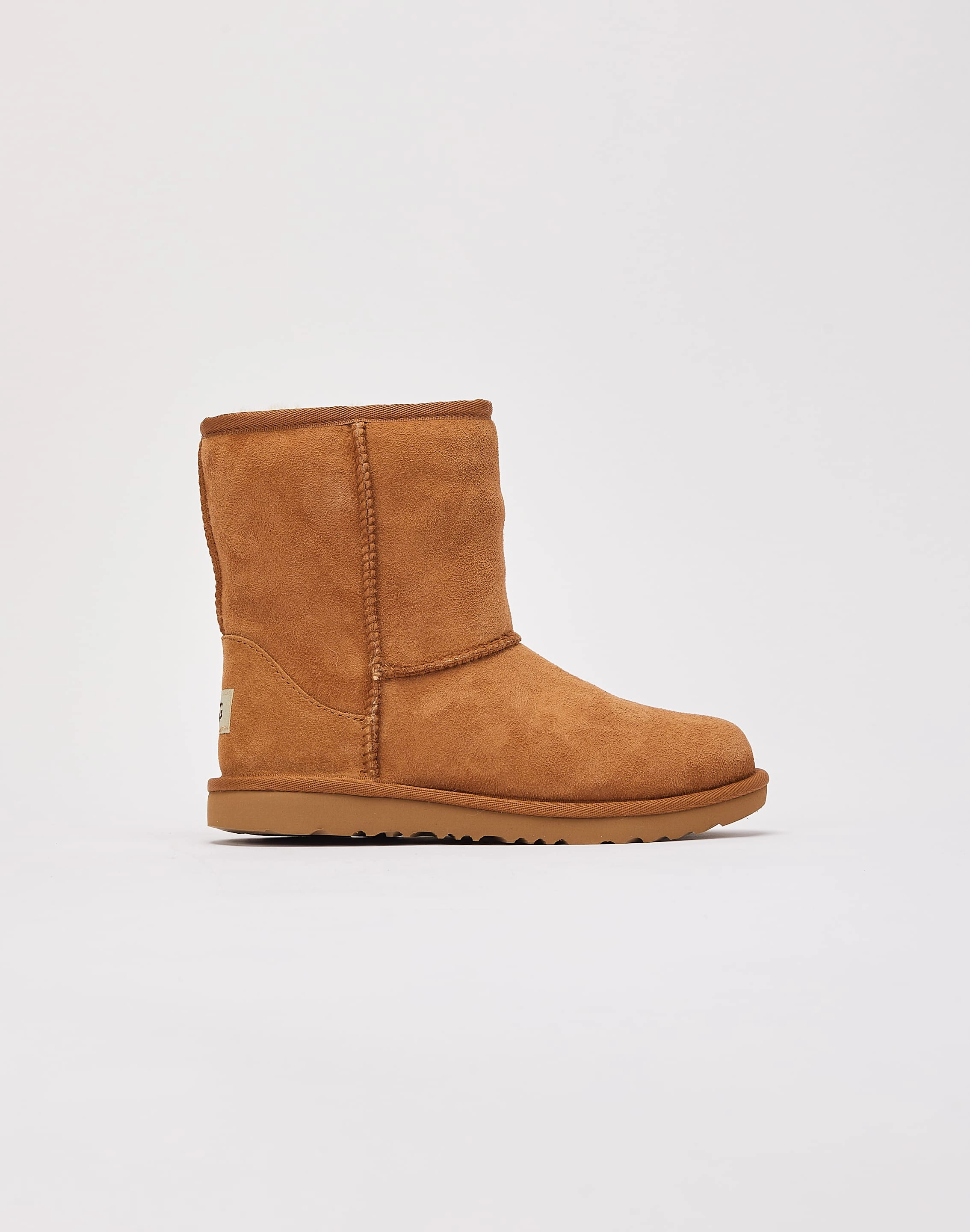 Outerwear options UGG Classic II Boots Pre-School Suede - finished fashion
