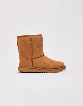 Fashion shows UGG Classic II Boots Pre-School Classic fashion pieces