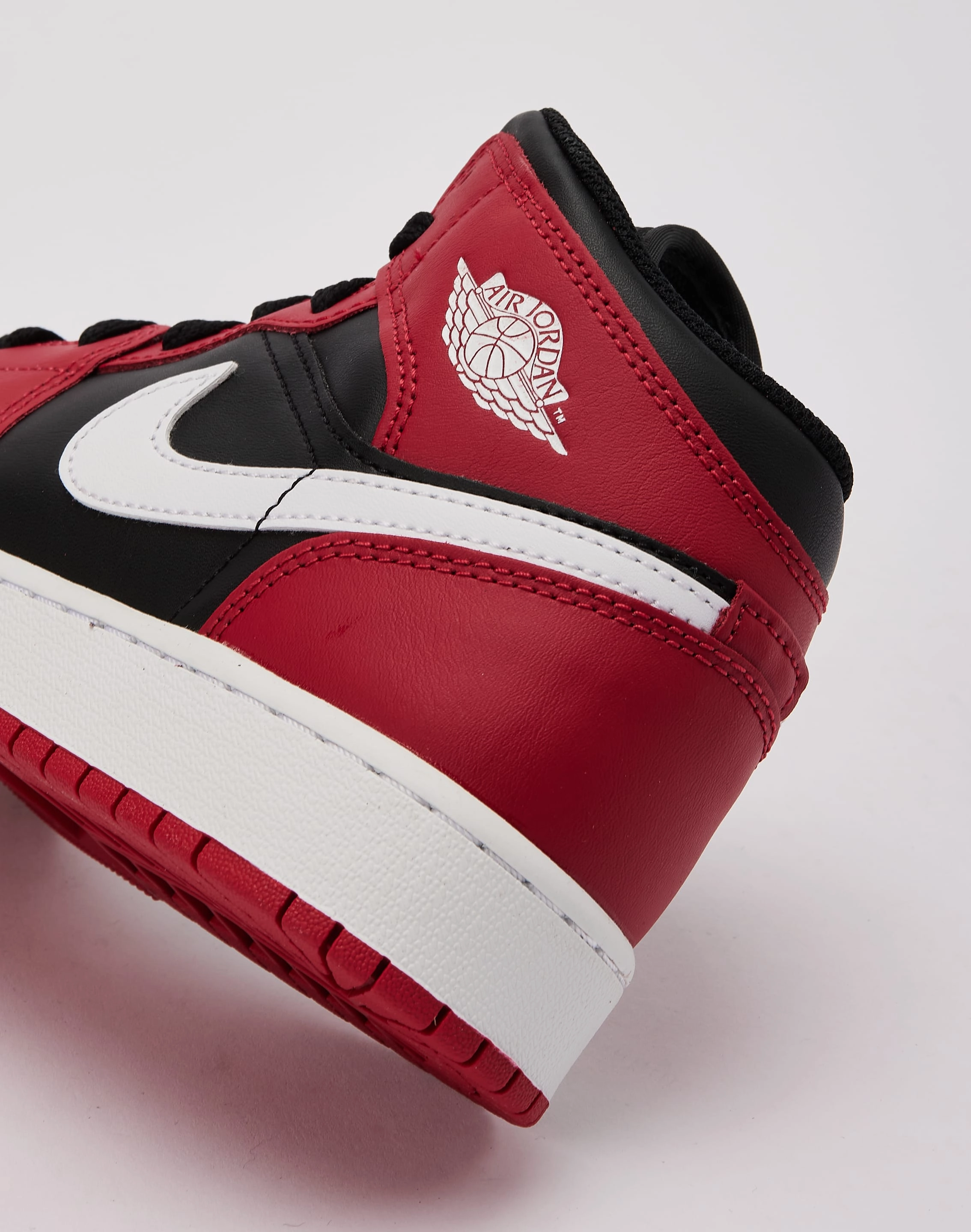Fashion sizes Jordan Air Jordan 1 Mid Grade-School