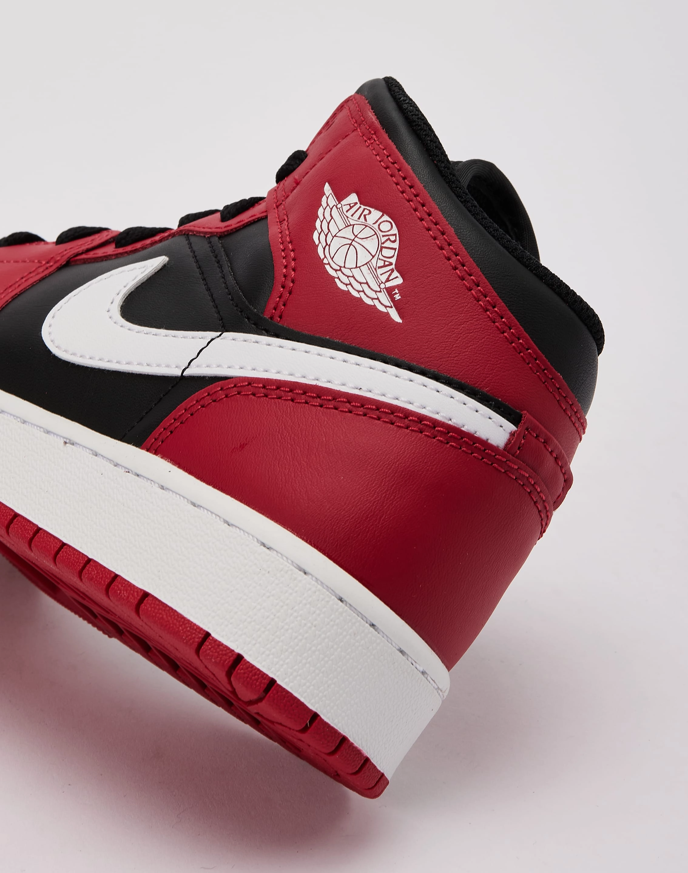 Fashion sizes Jordan Air Jordan 1 Mid Grade-School
