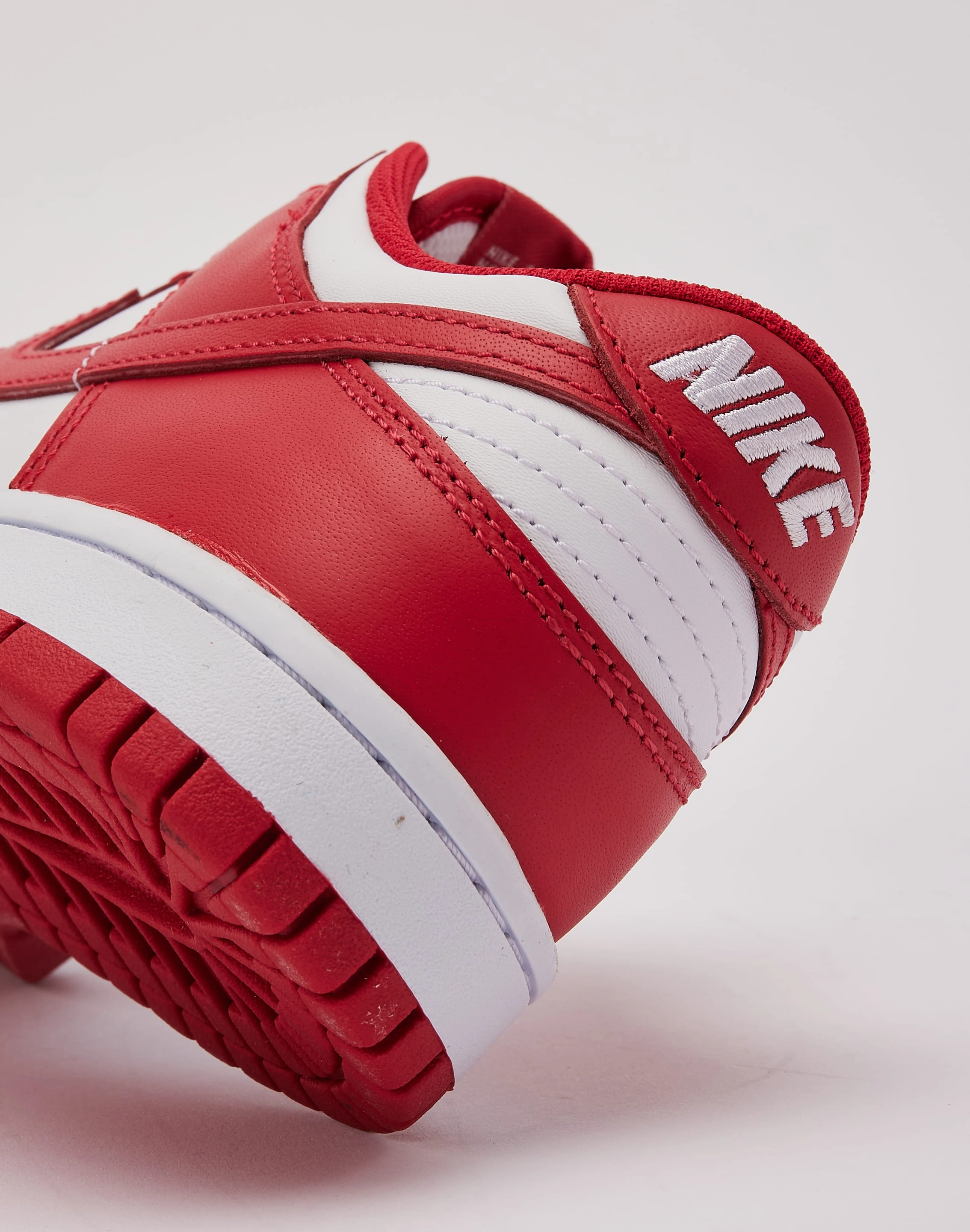 Fashion storage (wardrobes, hangers, etc.) Nike Dunk Low Grade-School
