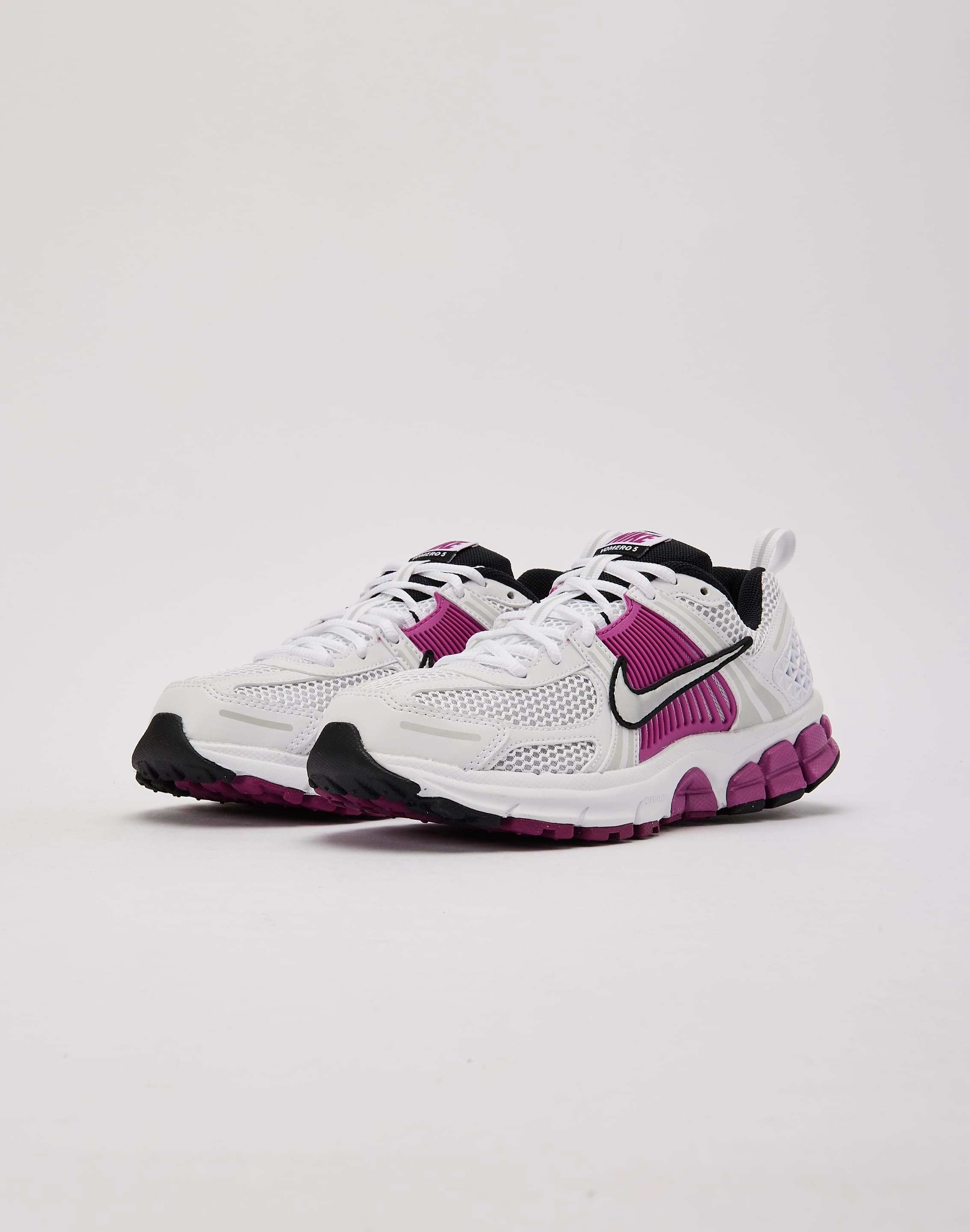 Fashion subscription services Nike Zoom Vomero 5 Grade-School
