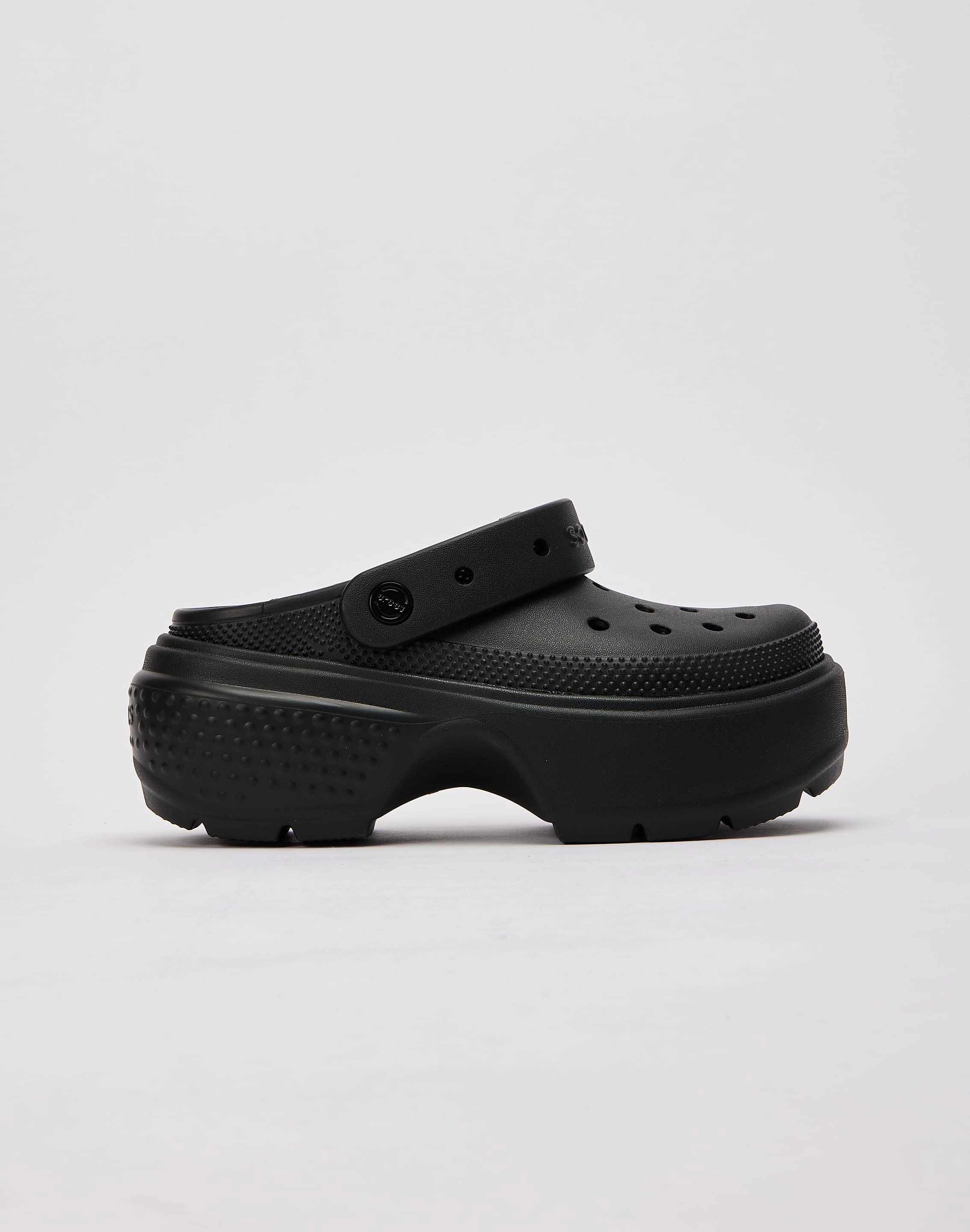 Fashion swaps Crocs Stomp Clog Recycled fashion materials