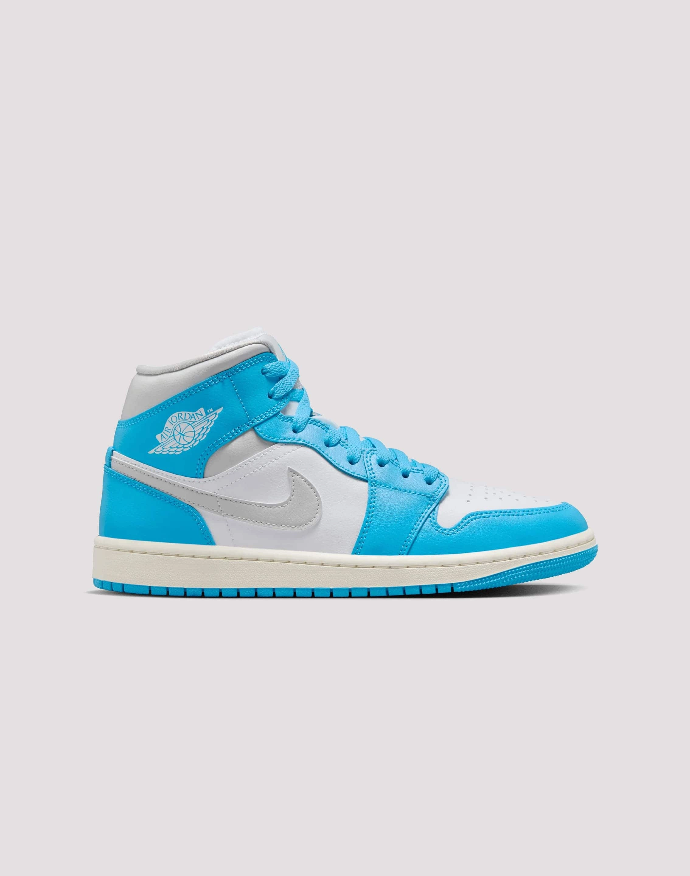 Fashion trends by region Jordan Air Jordan 1 Mid Fashion trends