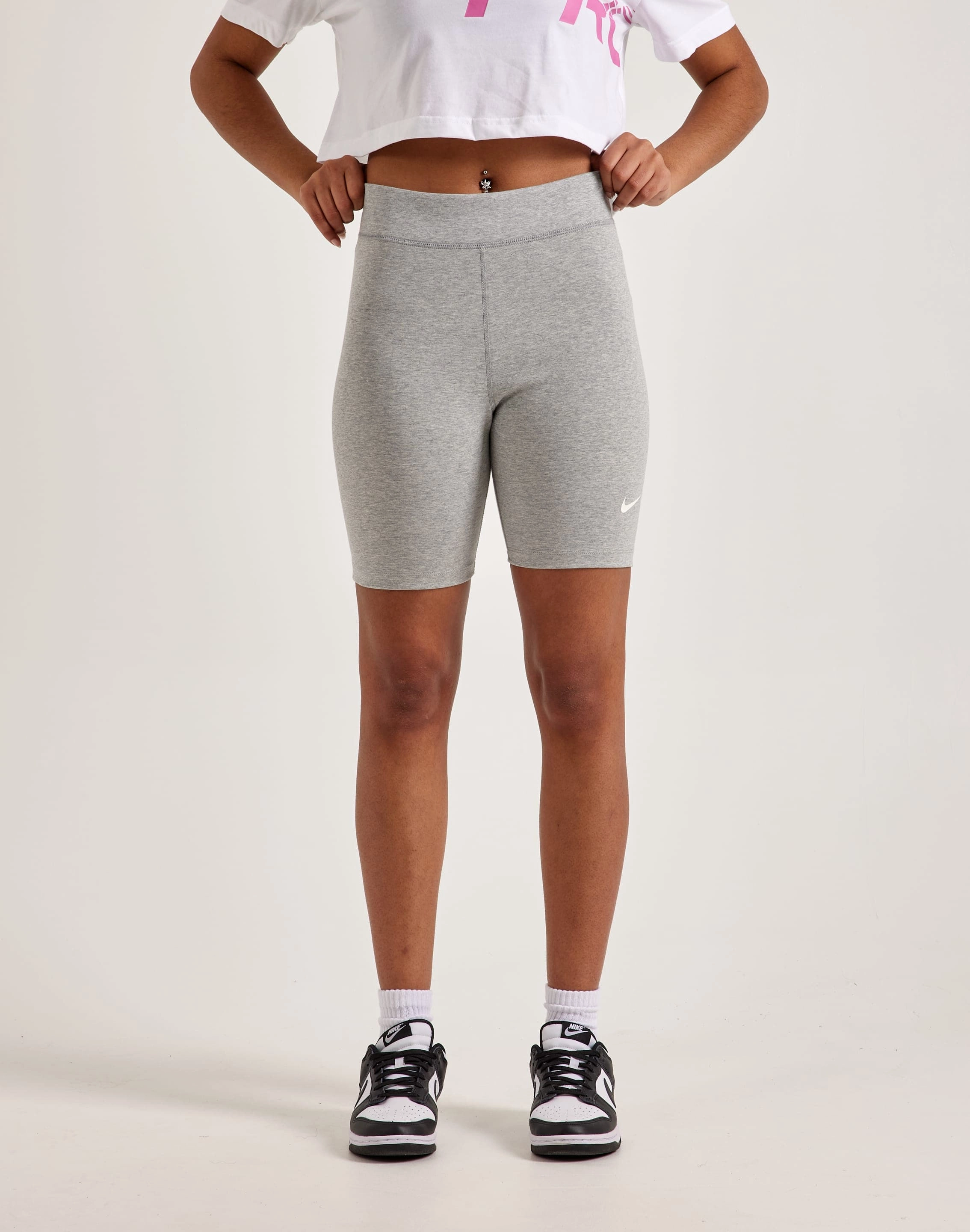 Fashion trends by region Nike Classic High-Waisted Biker Shorts Silk - fabric fashion