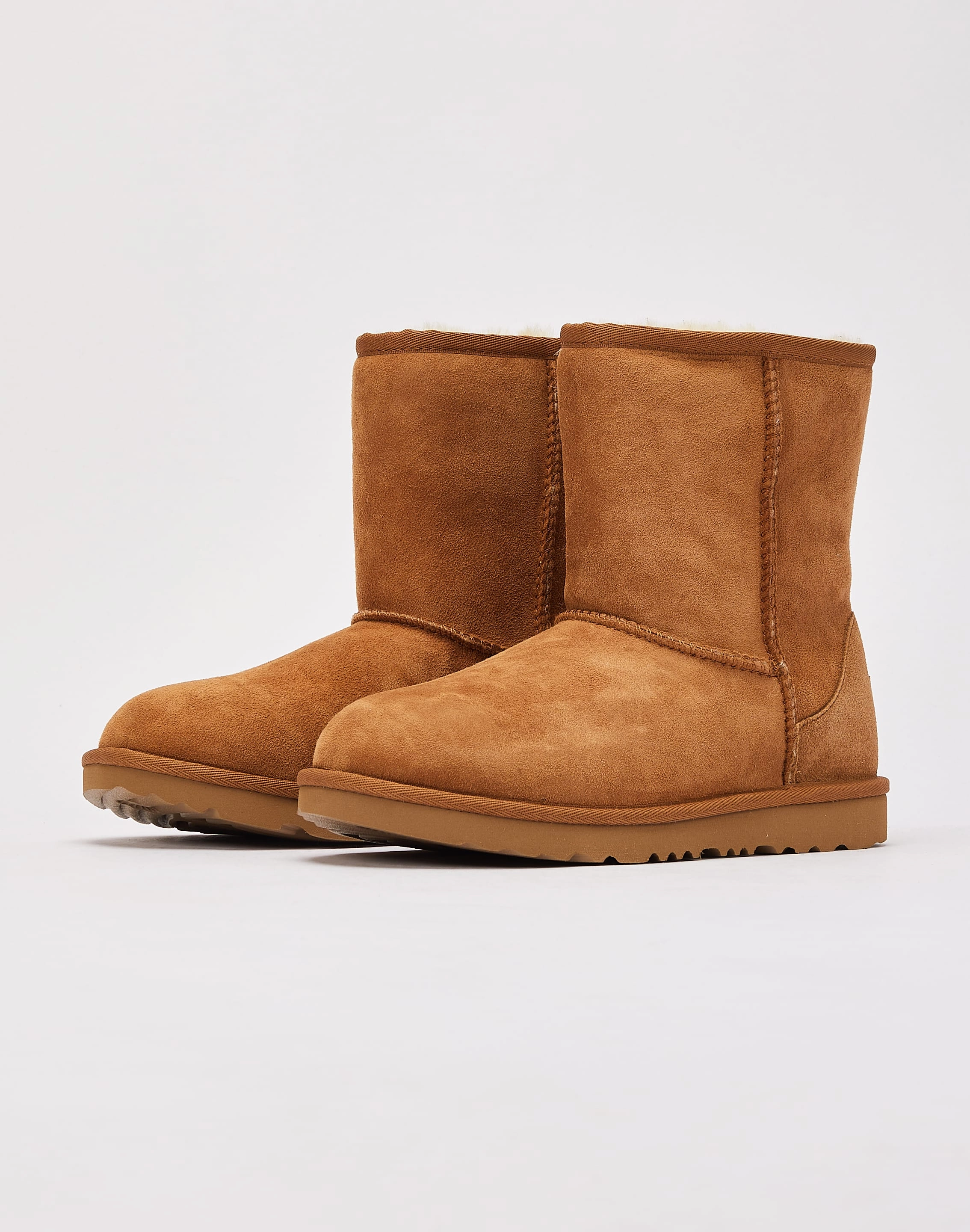 Fashion trends UGG Classic II Boots Grade-School