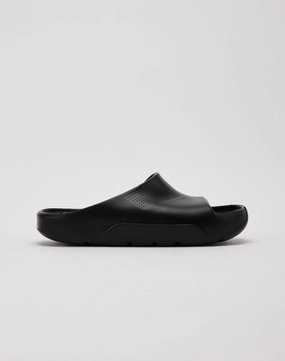 Fashionable goods Jordan Post Slides Fashion trends by region