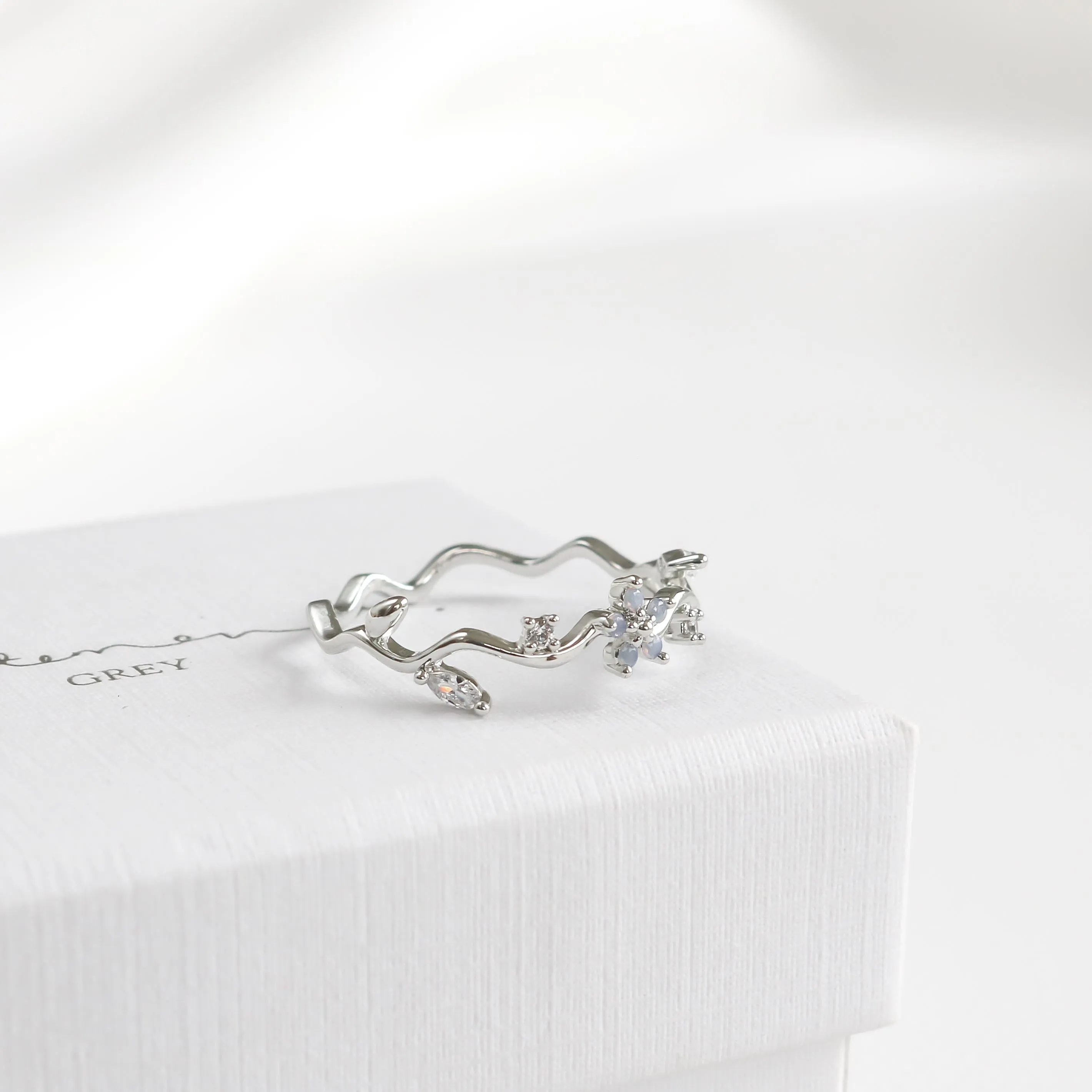 Fiorella Vine Ring