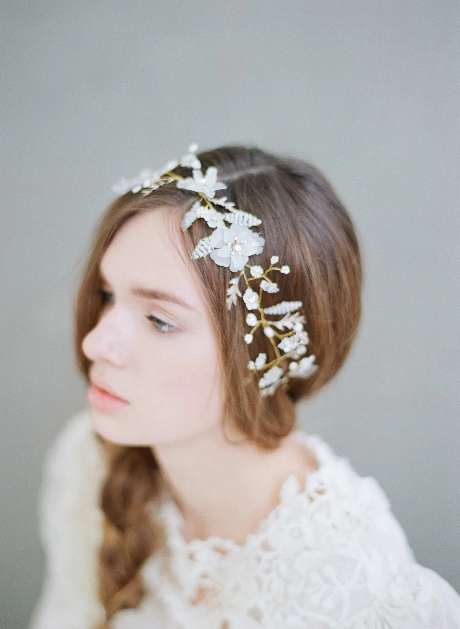 Flora mist hair vine - Style #719