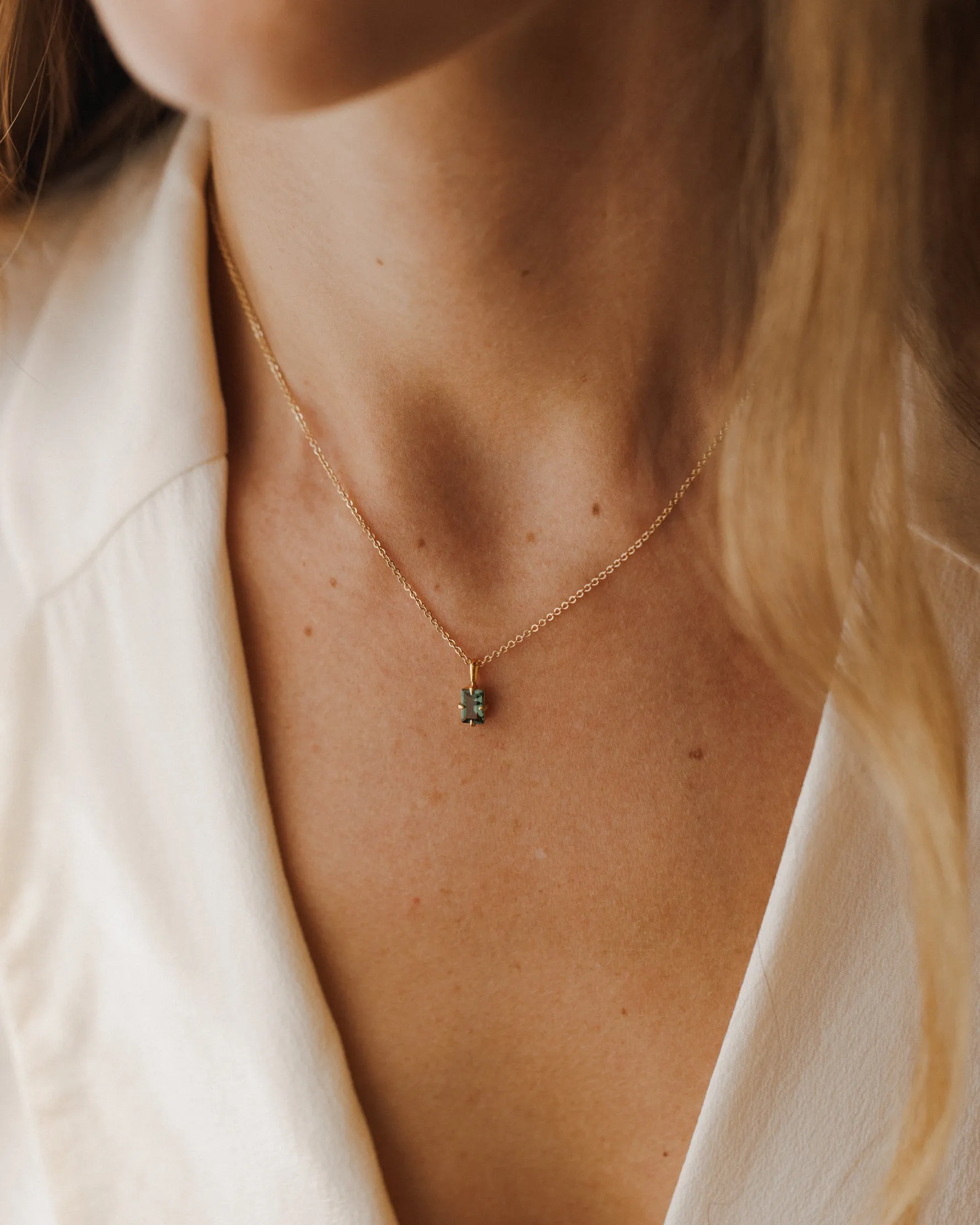 Forest Emerald Grand Baguette Necklace
