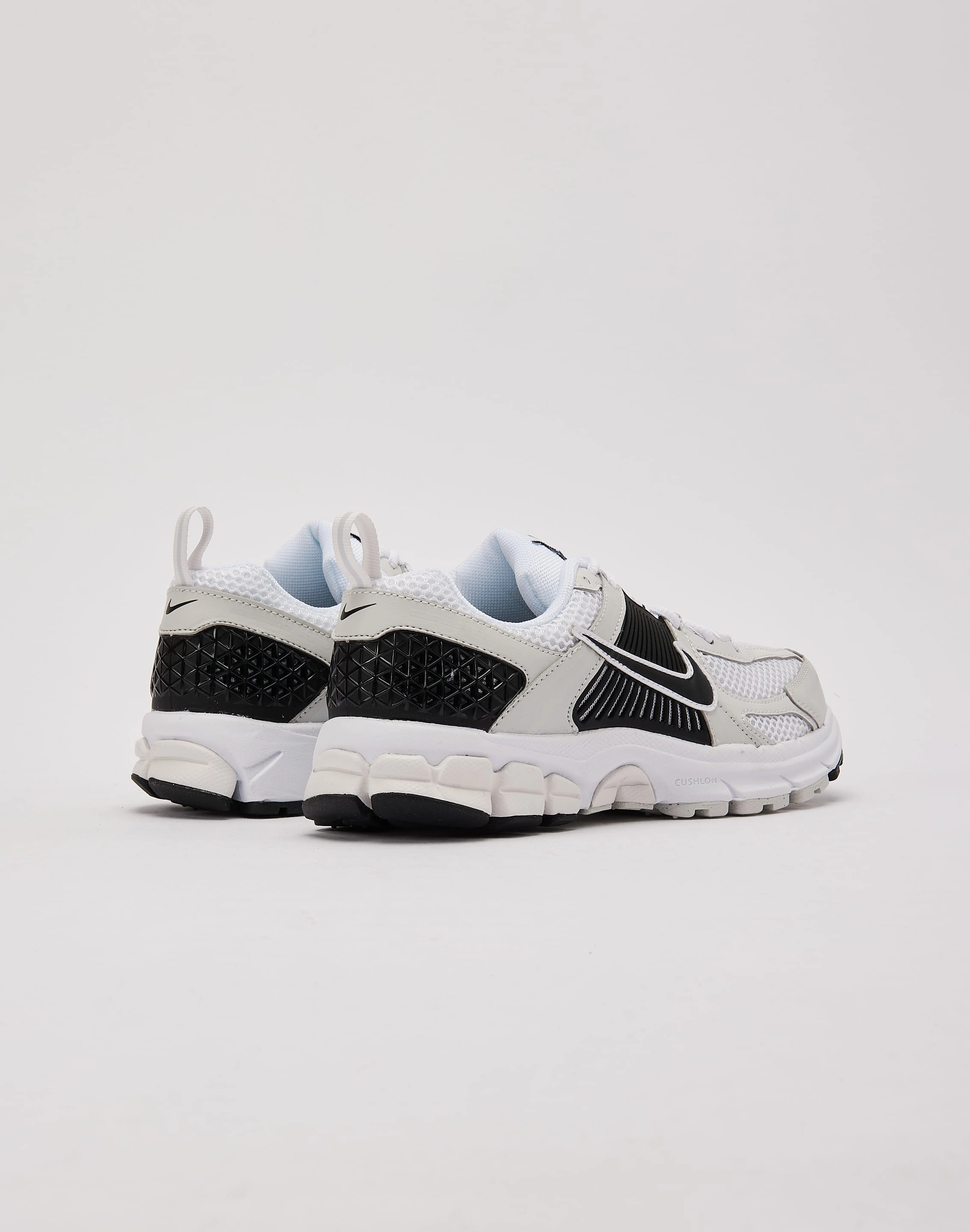Free shipping offers Nike Zoom Vomero 5 Grade-School
