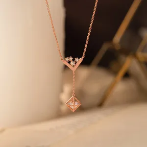Goddess of Victory_Victoria Cube Drop Necklace
