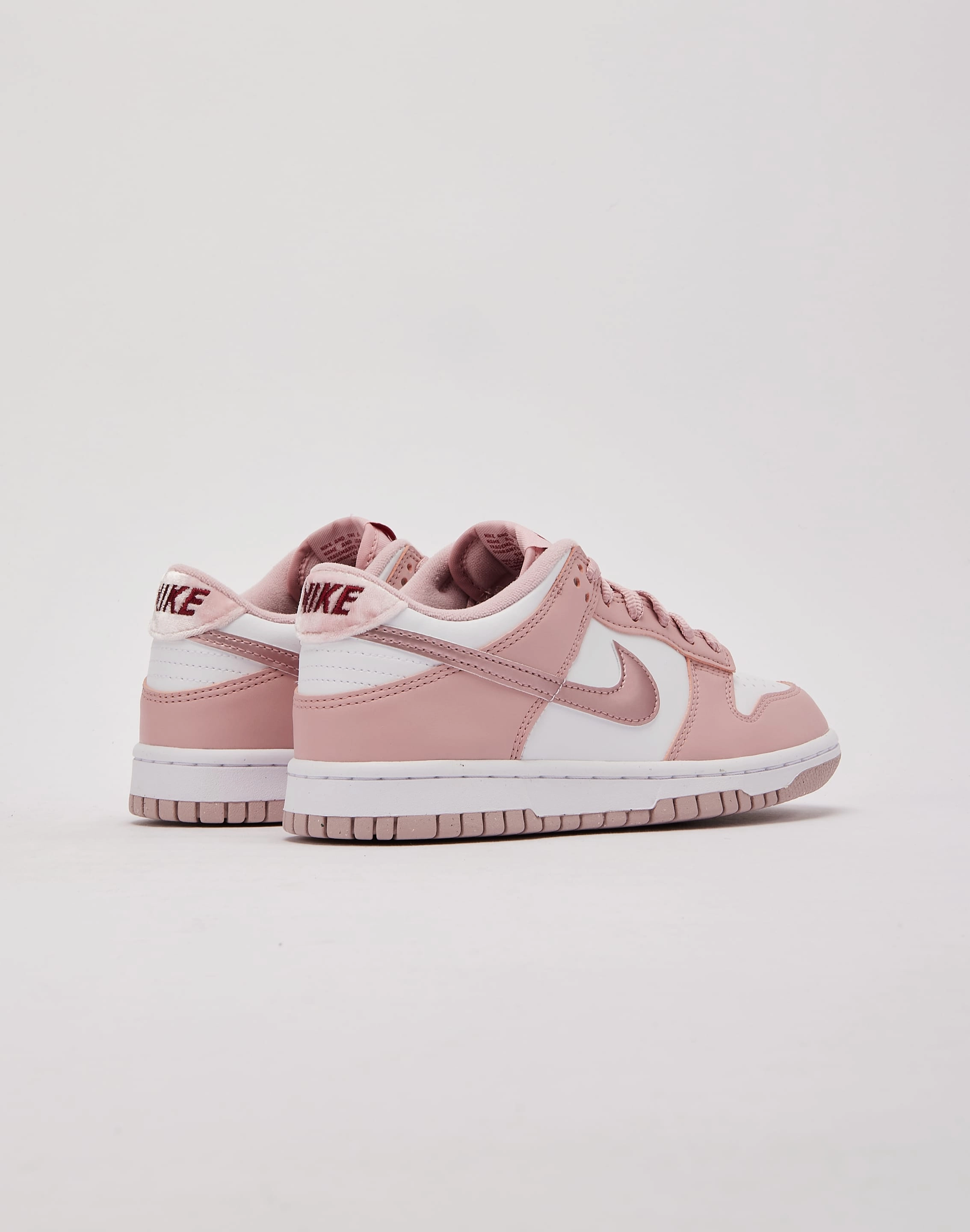 High - end fashion Nike Dunk Low Grade-School