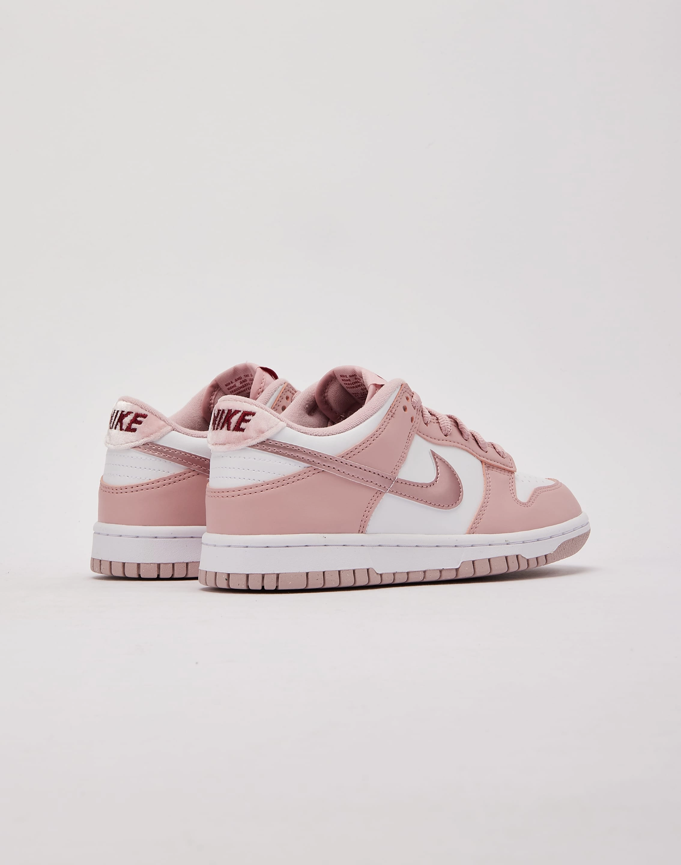 High - end fashion Nike Dunk Low Grade-School