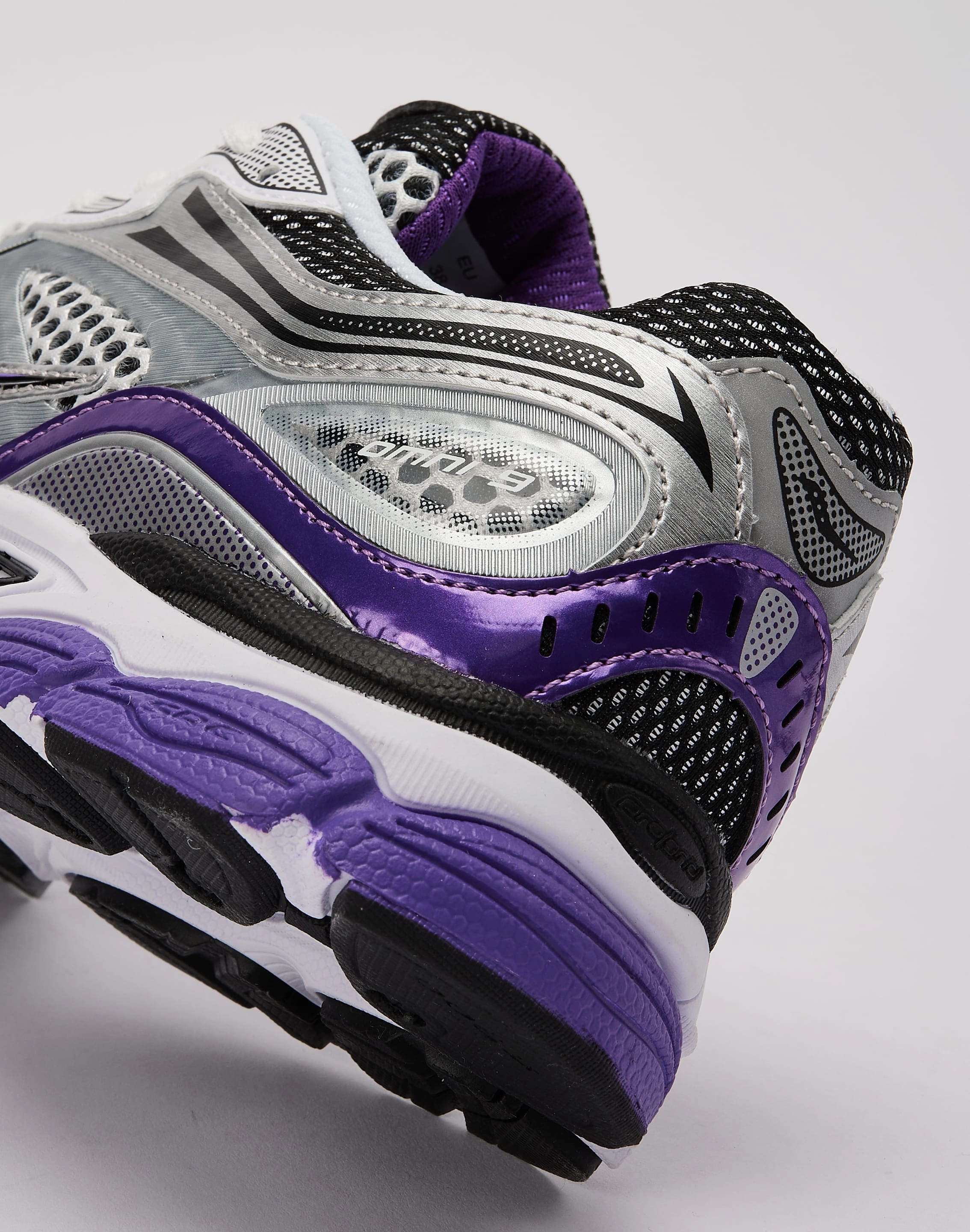 Hip - hop fashion Saucony Omni 9 Grade-School