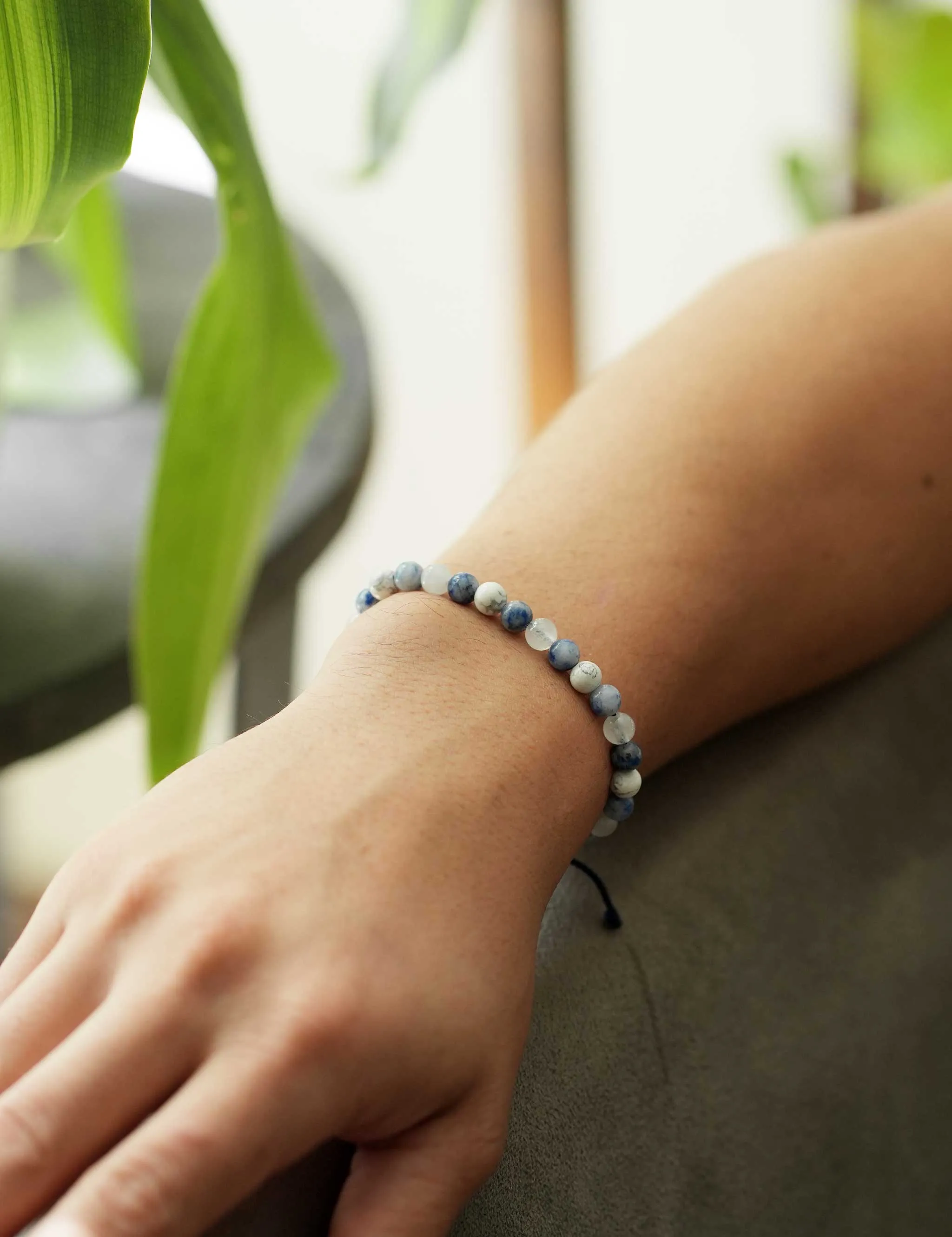 Jerico Howlite & Sodalite Bracelet (6mm)