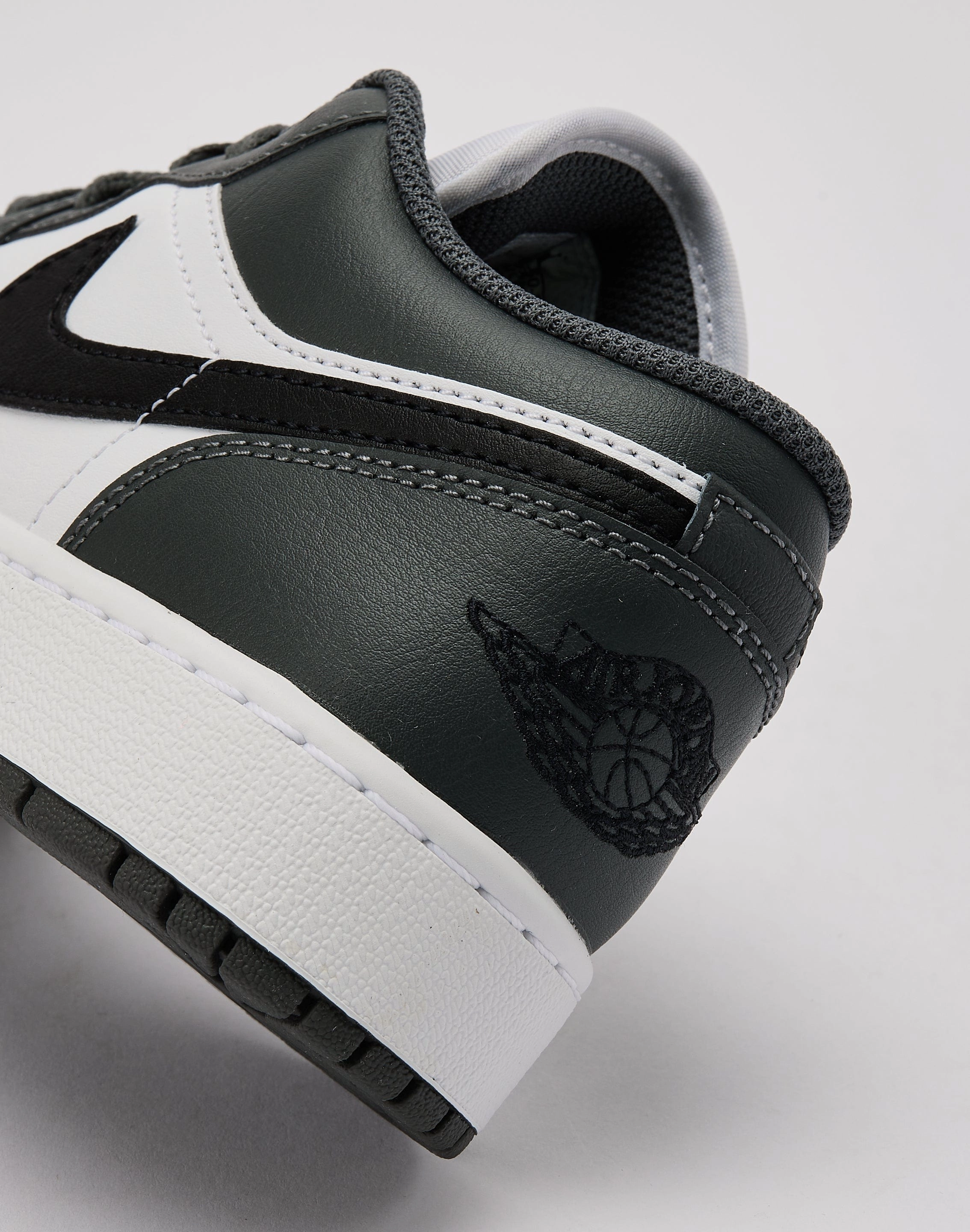 Jordan Air Jordan 1 Low Grade-School Organic fashion products